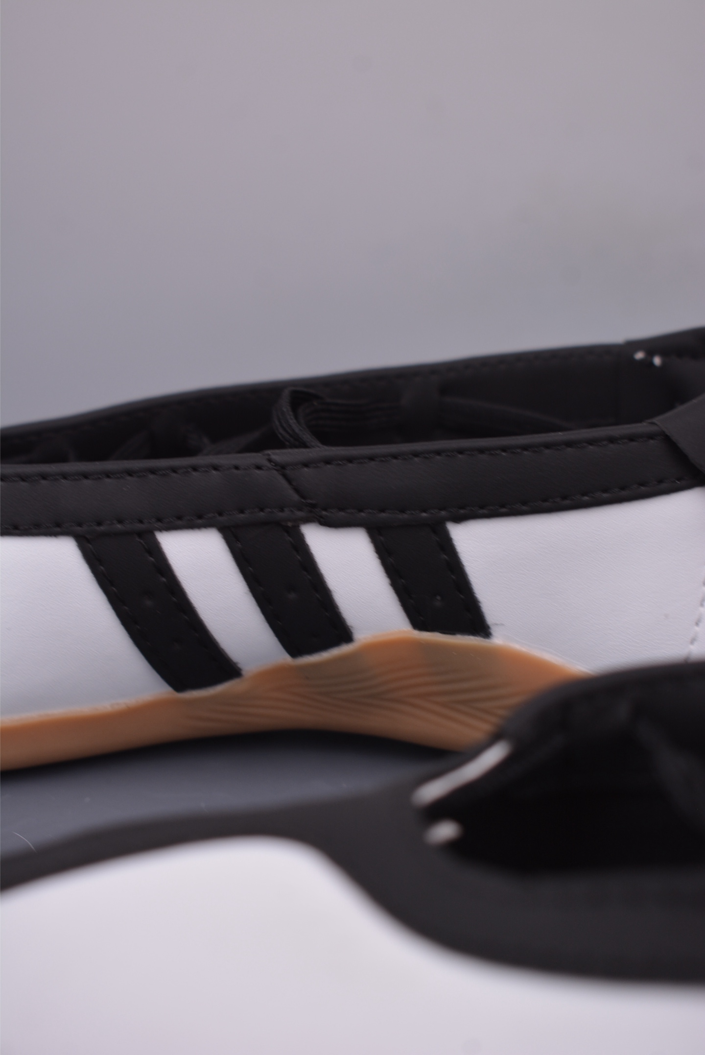 adidas TAEKWONDO MEI W OFF 芭蕾风运动鞋  JR7030