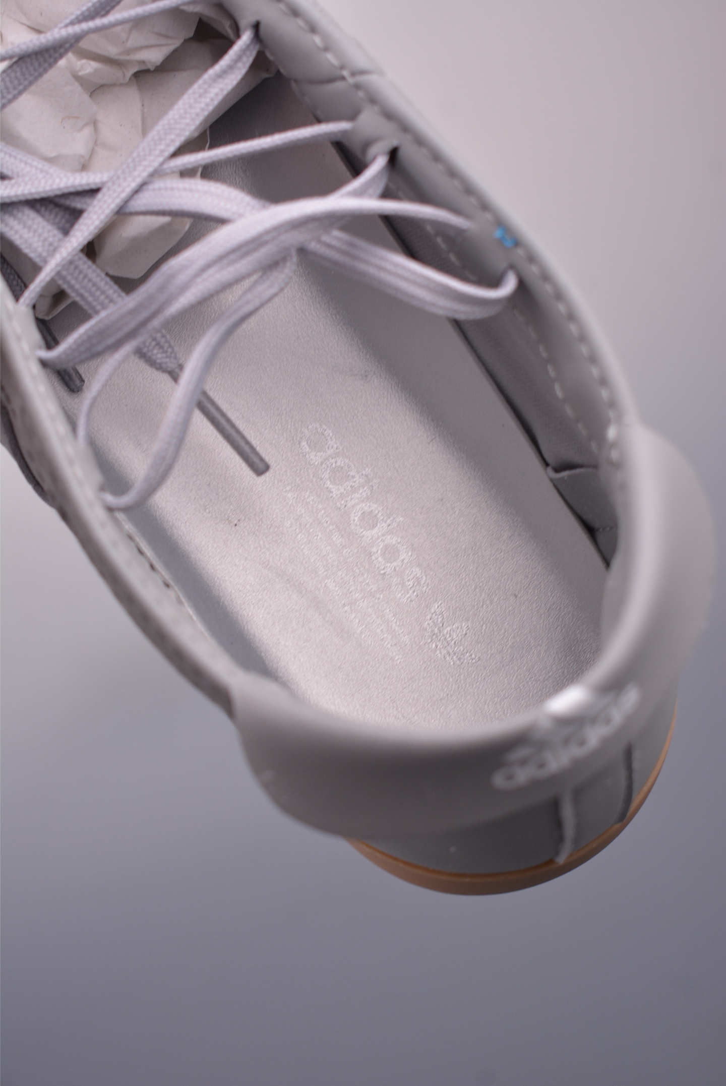 adidas TAEKWONDO MEI W OFF 芭蕾风运动鞋  JR7032