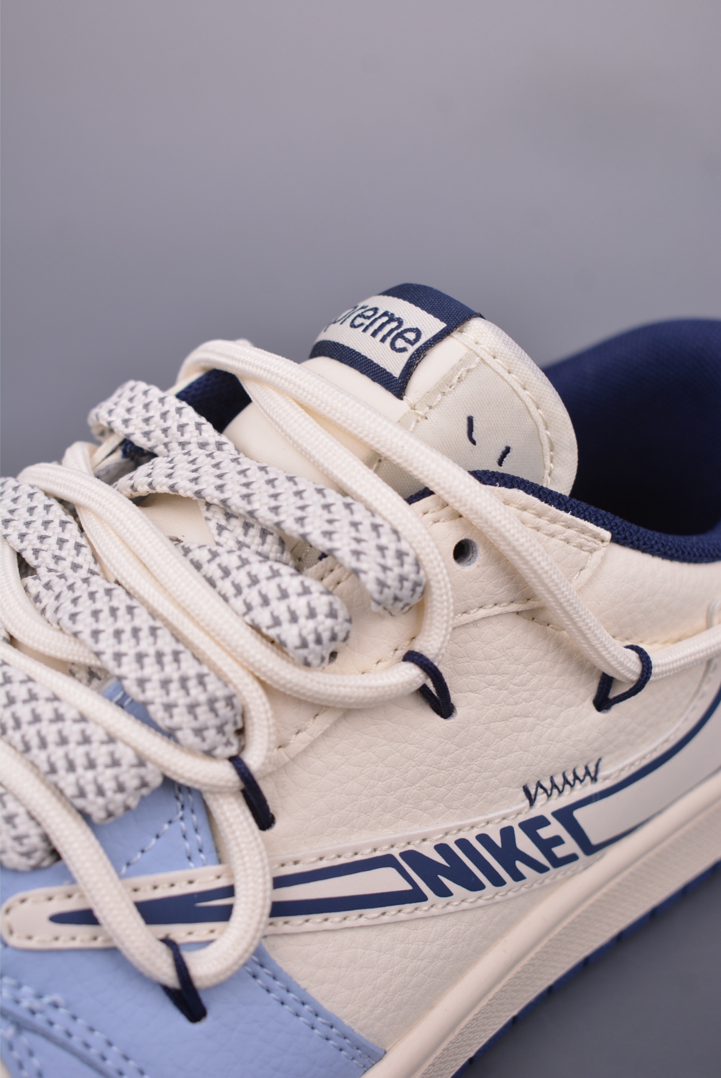 Fragment x Travis Scott x Supreme Air Jordan 1 Low 三方联名倒钩  DM6868-106