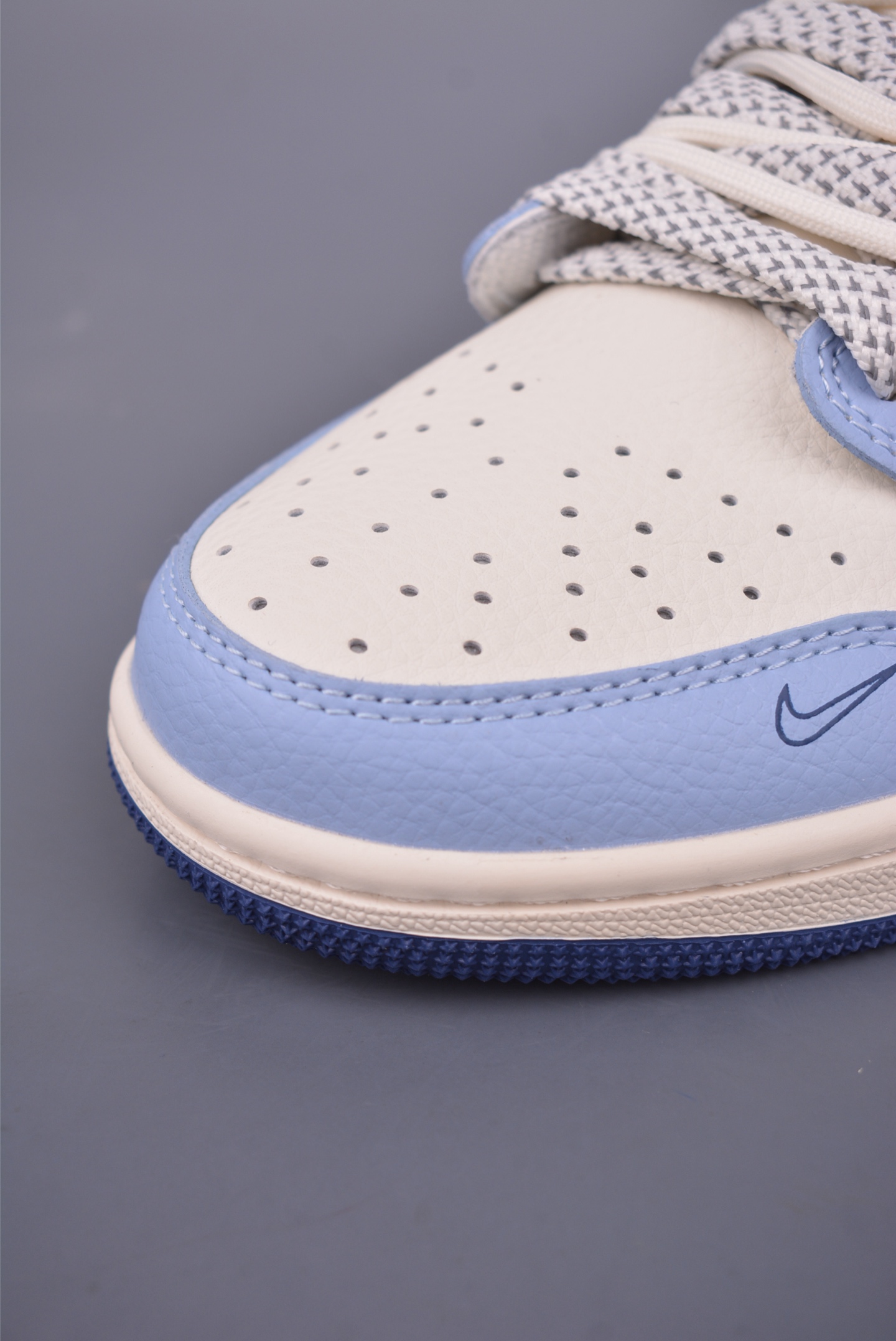 Fragment x Travis Scott x Supreme Air Jordan 1 Low 三方联名倒钩  DM6868-106