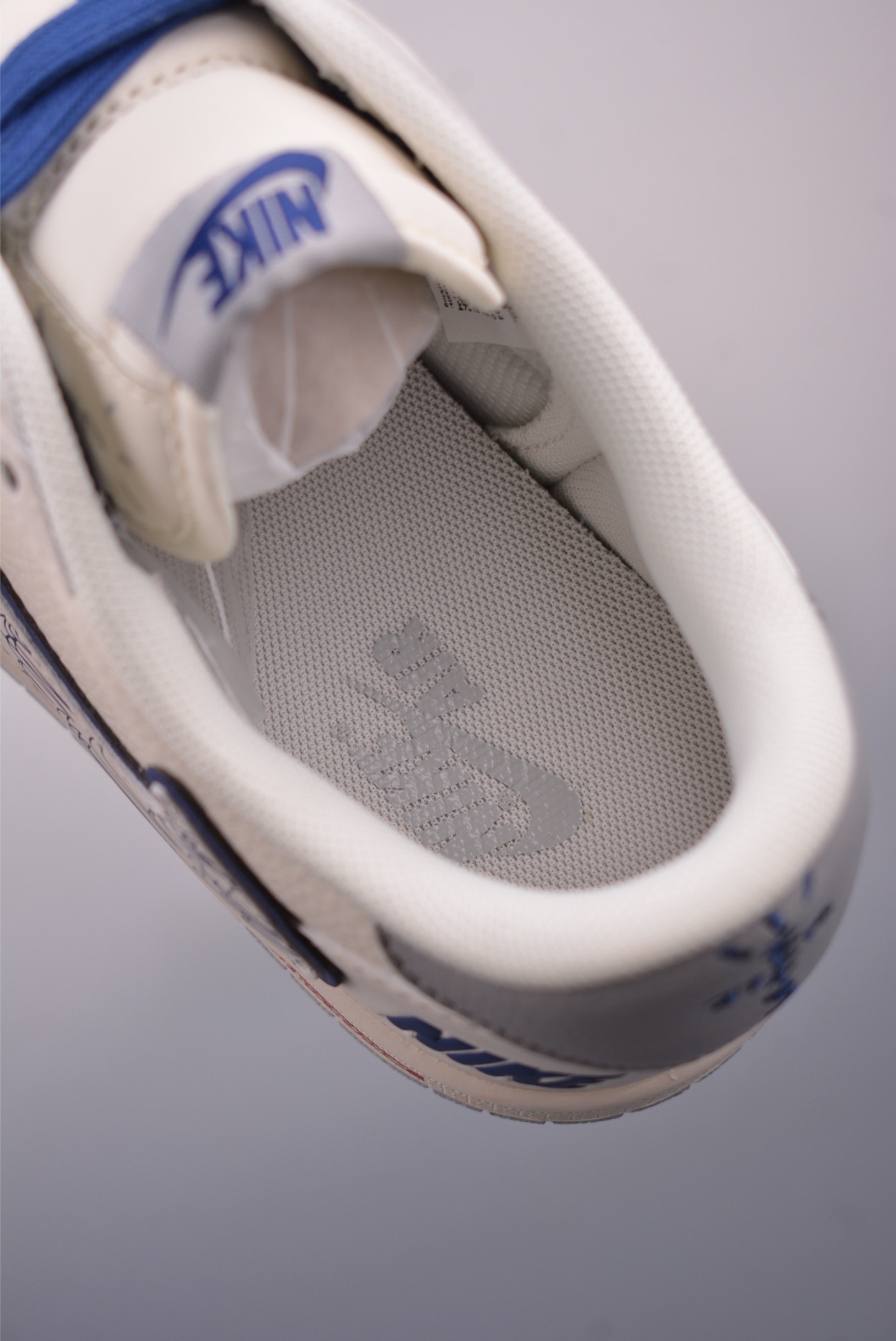 Fragment x Travis Scott x Supreme Air Jordan 1 Low 三方联名倒钩 XS7089-597-Chinese UA Cheap High Quatity Brand Clothes Bags handbags Sneakers wholesale wholesaler seller from China Factory suppliers Fashion Clothing Shoes best Quality Beautiful Price Fragment x Travis Scott x Supreme Air Jordan 1 Low 三方联名倒钩 XS7089-597