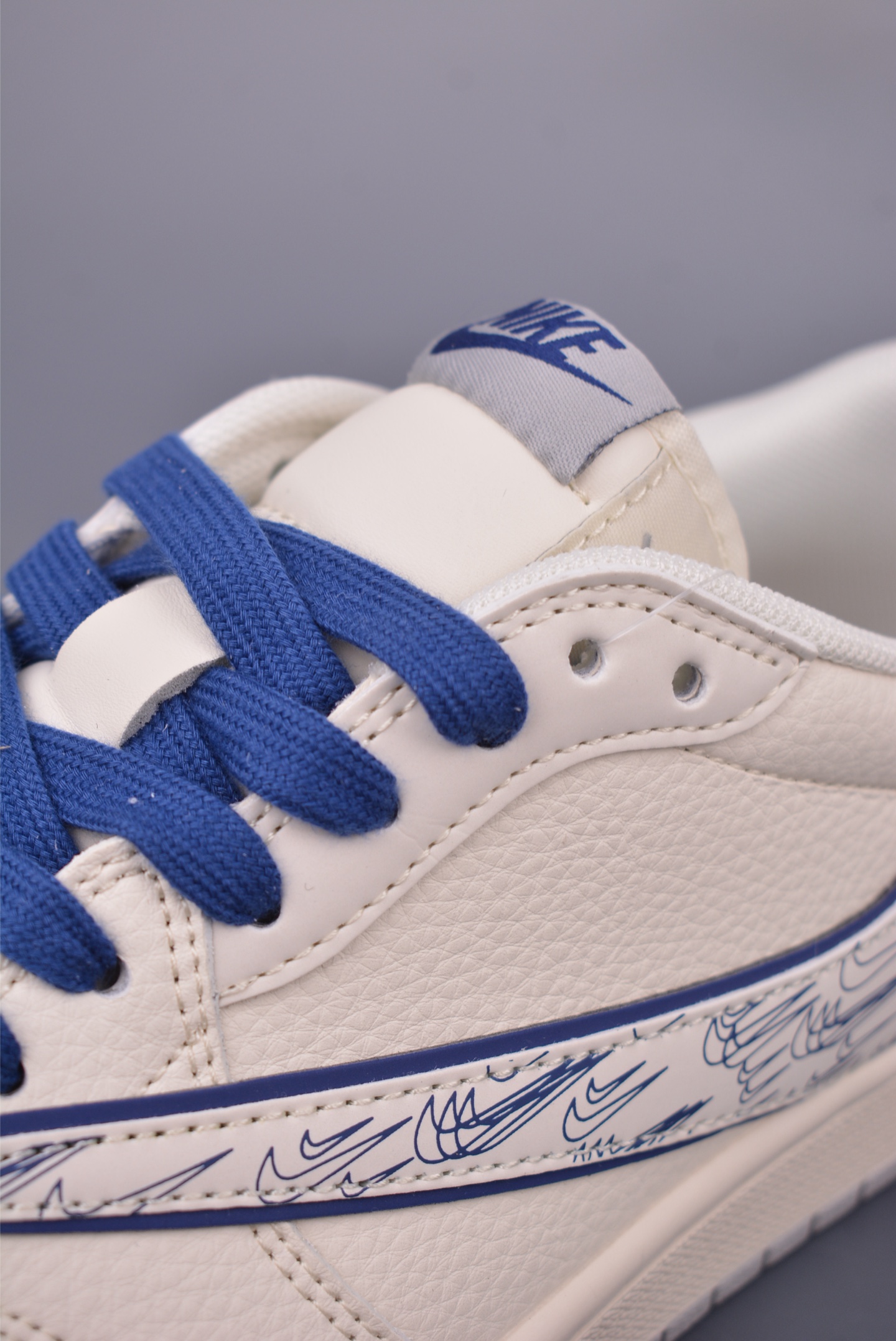 Fragment x Travis Scott x Supreme Air Jordan 1 Low 三方联名倒钩 XS7089-597-Chinese UA Cheap High Quatity Brand Clothes Bags handbags Sneakers wholesale wholesaler seller from China Factory suppliers Fashion Clothing Shoes best Quality Beautiful Price Fragment x Travis Scott x Supreme Air Jordan 1 Low 三方联名倒钩 XS7089-597