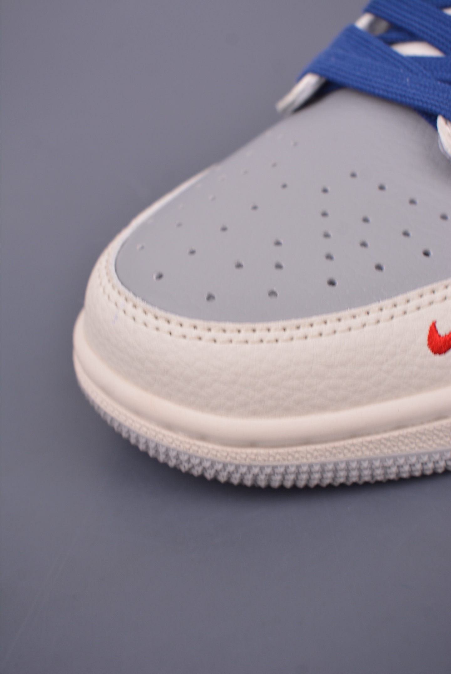Fragment x Travis Scott x Supreme Air Jordan 1 Low 三方联名倒钩 XS7089-597-Chinese UA Cheap High Quatity Brand Clothes Bags handbags Sneakers wholesale wholesaler seller from China Factory suppliers Fashion Clothing Shoes best Quality Beautiful Price Fragment x Travis Scott x Supreme Air Jordan 1 Low 三方联名倒钩 XS7089-597