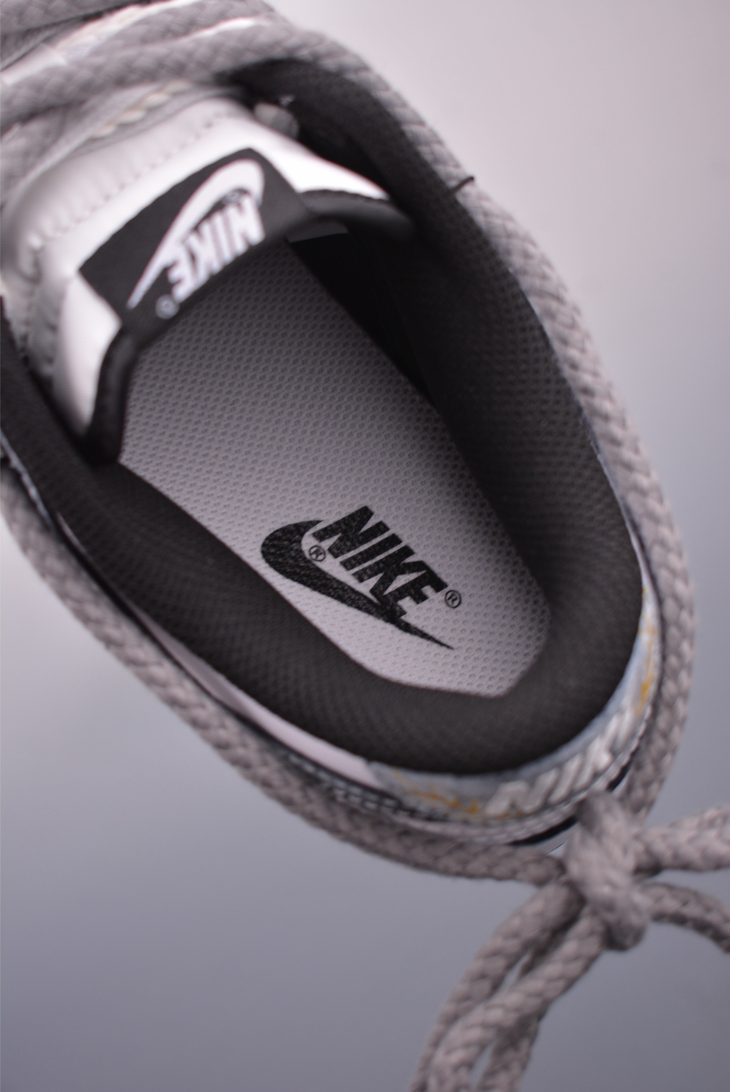 Nike SB Dunk Low 麦穗灰绑带 解构抽绳鞋带 DD1391-100-Chinese UA Cheap High Quatity Brand Clothes Bags handbags Sneakers wholesale wholesaler seller from China Factory suppliers Fashion Clothing Shoes best Quality Beautiful Price Nike SB Dunk Low 麦穗灰绑带 解构抽绳鞋带 DD1391-100