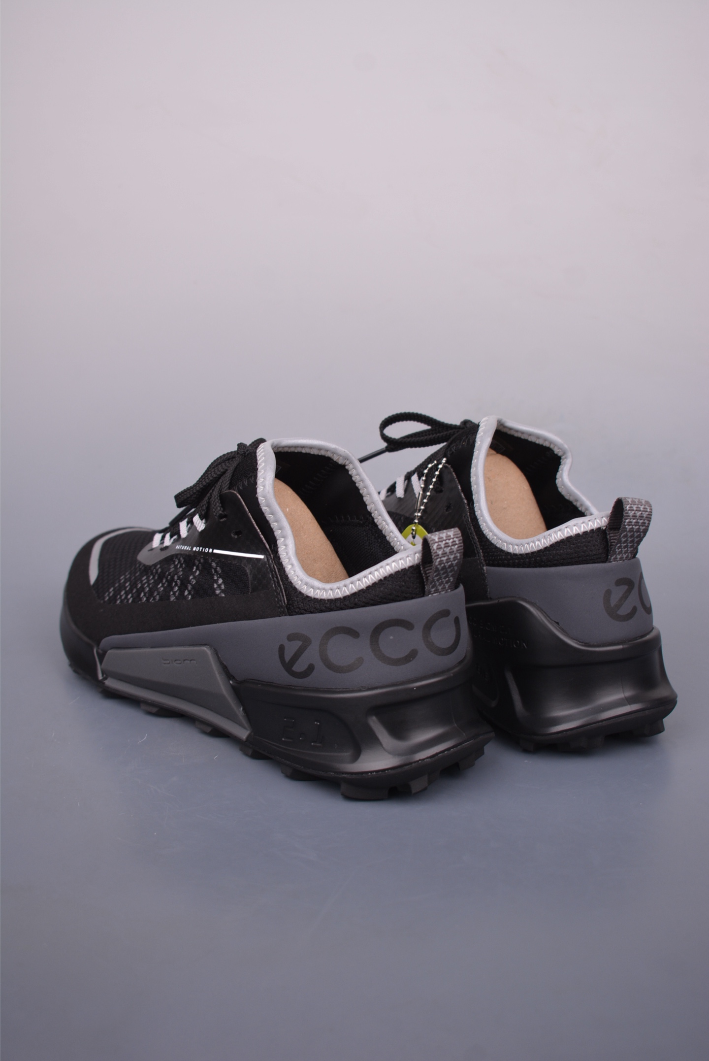 夏季Ecco 爱步网布透气经典健步系列2.1 精选小牛皮面料 百搭休闲跑步鞋 822804-Chinese UA Cheap High Quatity Brand Clothes Bags handbags Sneakers wholesale wholesaler seller from China Factory suppliers Fashion Clothing Shoes best Quality Beautiful Price 夏季Ecco 爱步网布透气经典健步系列2.1 精选小牛皮面料 百搭休闲跑步鞋 822804