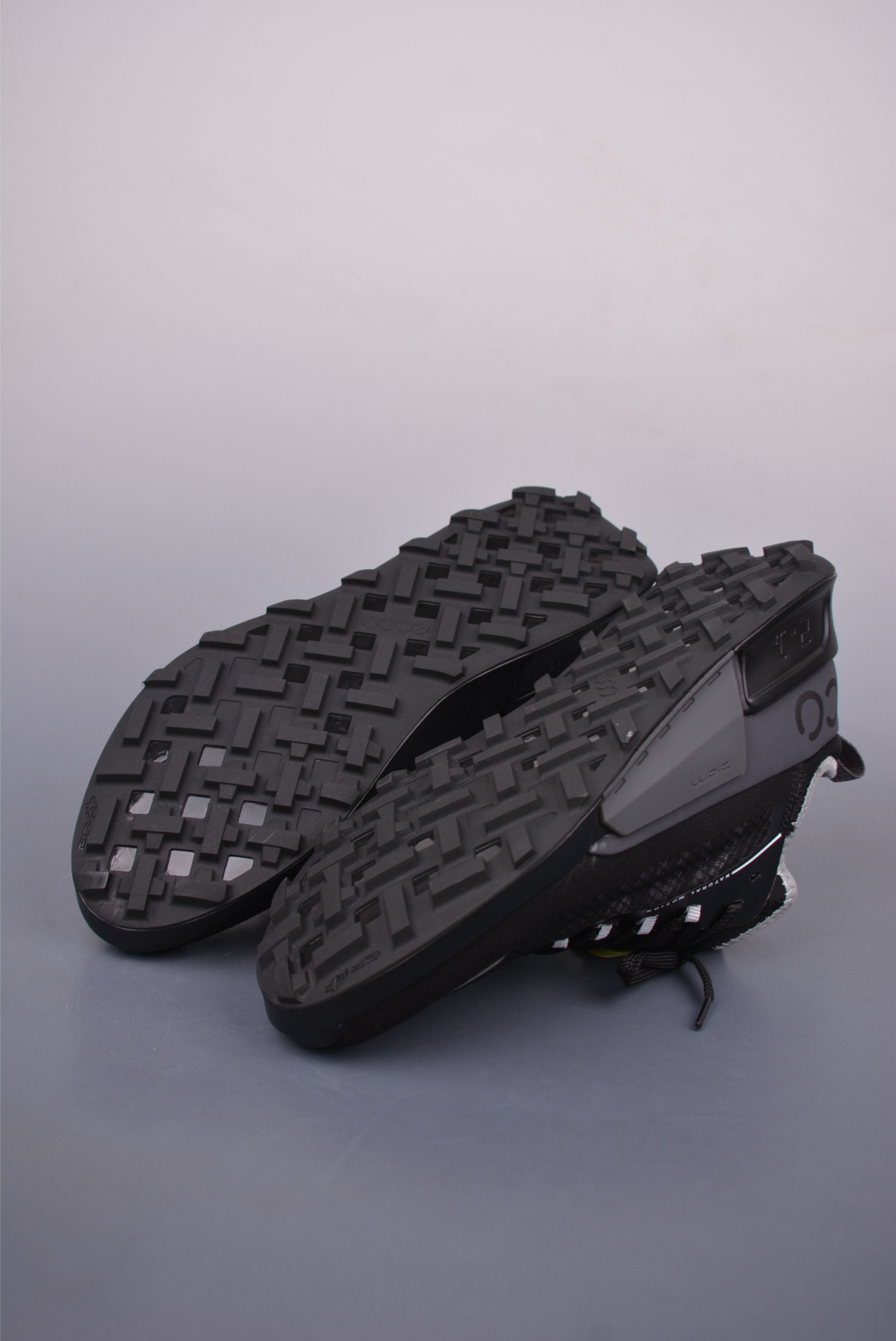 夏季Ecco 爱步网布透气经典健步系列2.1 精选小牛皮面料 百搭休闲跑步鞋 822804-Chinese UA Cheap High Quatity Brand Clothes Bags handbags Sneakers wholesale wholesaler seller from China Factory suppliers Fashion Clothing Shoes best Quality Beautiful Price 夏季Ecco 爱步网布透气经典健步系列2.1 精选小牛皮面料 百搭休闲跑步鞋 822804