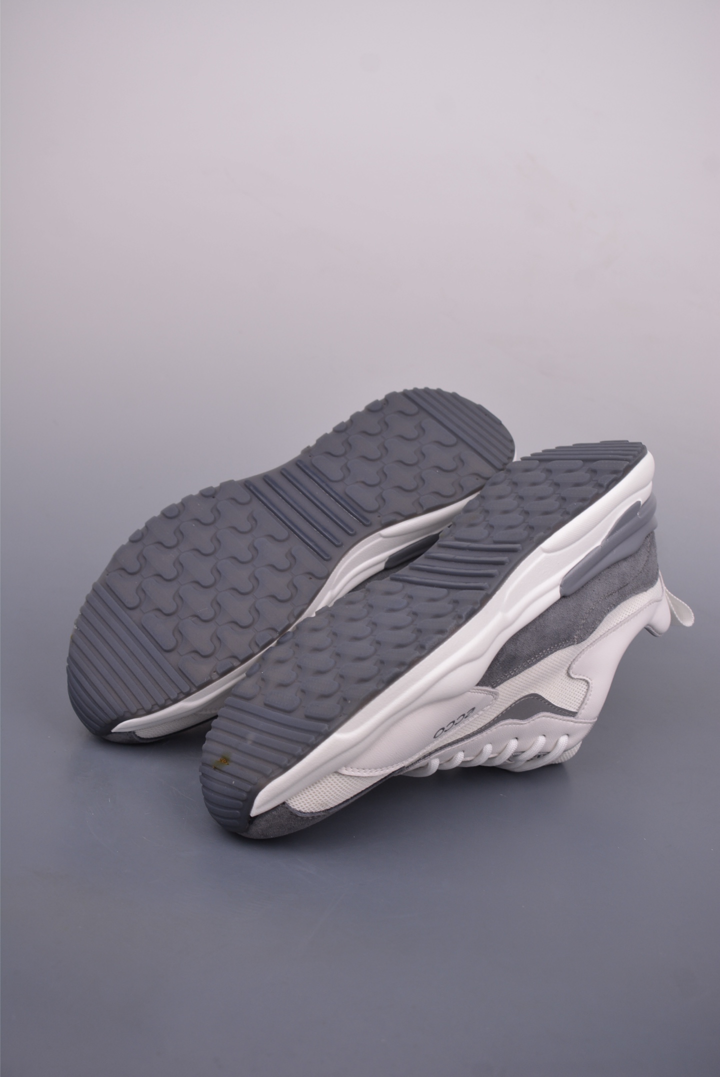 ECCO爱步男鞋夏季新款时尚运动鞋 潮流拼接华夫鞋健步鞋 复古跑鞋老爹鞋 689373-Chinese UA Cheap High Quatity Brand Clothes Bags handbags Sneakers wholesale wholesaler seller from China Factory suppliers Fashion Clothing Shoes best Quality Beautiful Price ECCO爱步男鞋夏季新款时尚运动鞋 潮流拼接华夫鞋健步鞋 复古跑鞋老爹鞋 689373