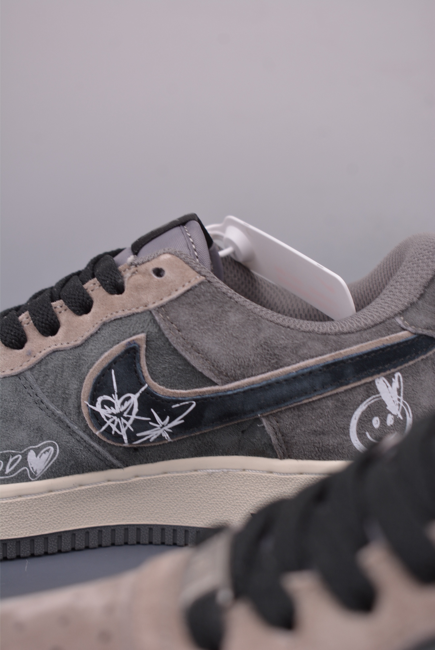 Nike Air Force 1 Low Grey Face Prince Sneakers - Original Edition 9 i1748978758036 3172 0 7