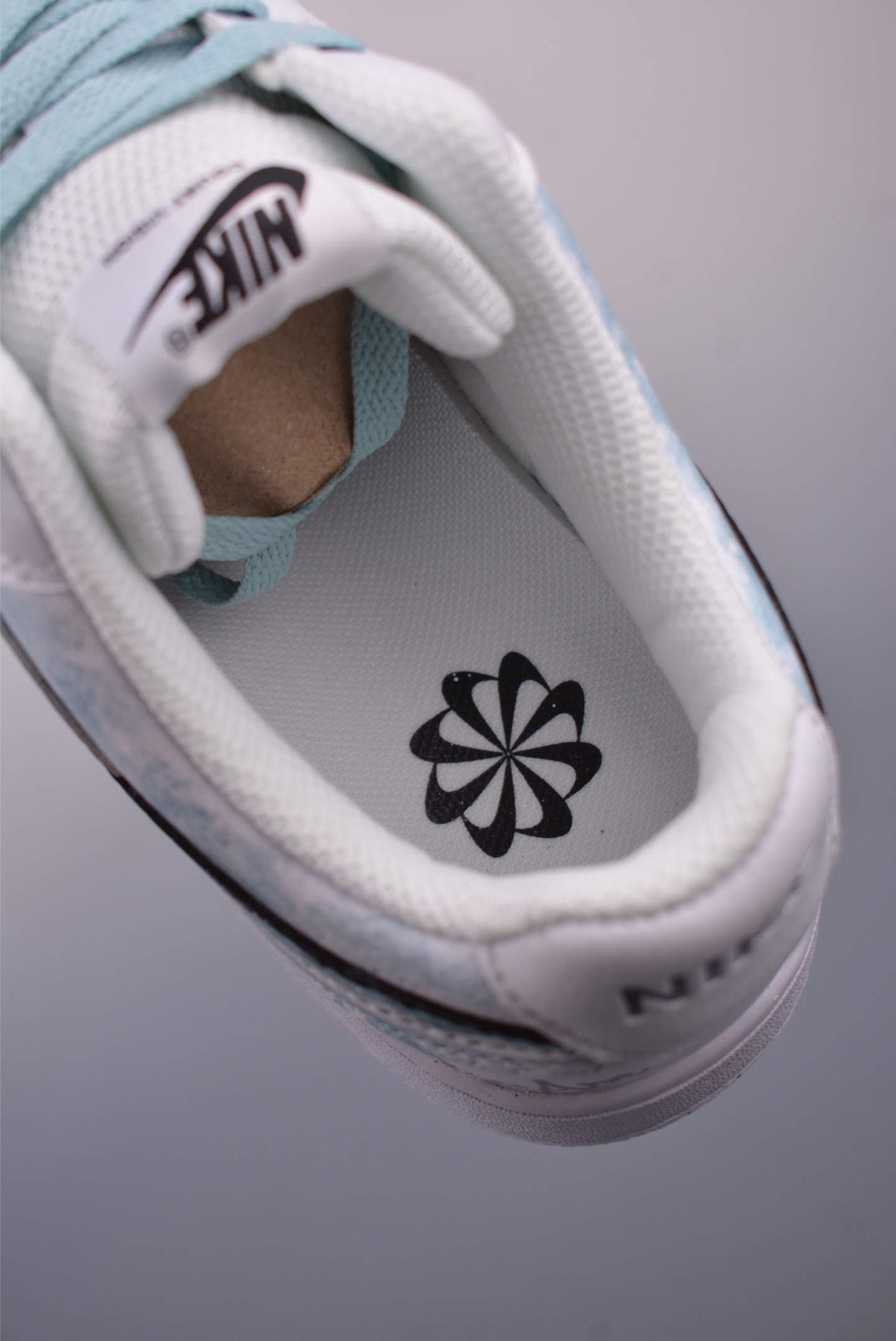 Nike Court Vision Low Hand-Painted Graffiti Sneakers - Versatile & Breathable 10 i1748979341163 4911 0 8