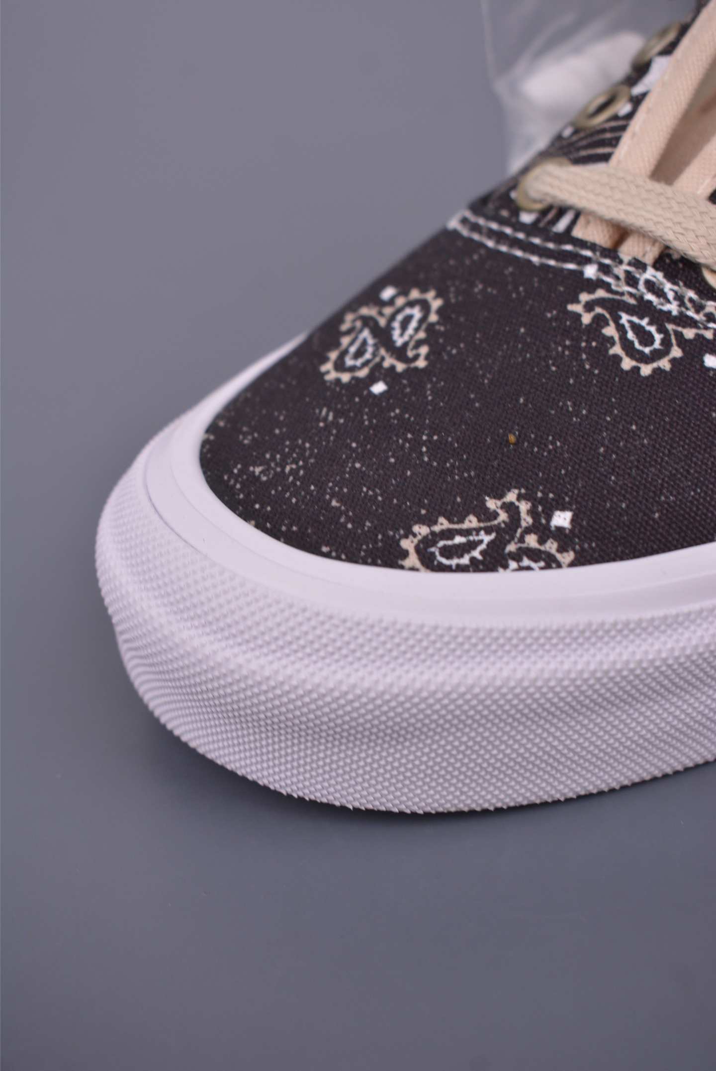 Vans Authentic 44 DX Paisley Canvas Sneakers - Black/White, Unisex Sizes 7 i1748979664725 2054 0 5