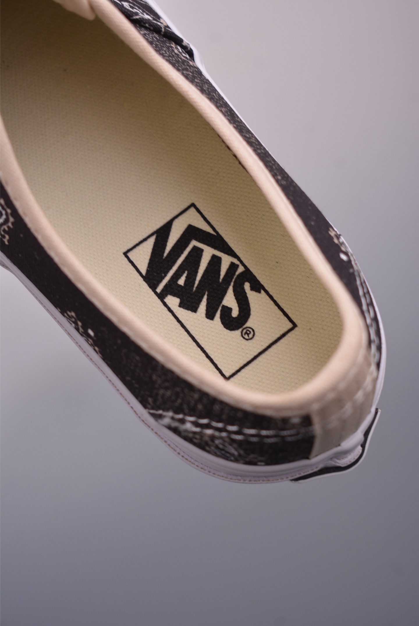 Vans Authentic 44 DX Paisley Canvas Sneakers - Black/White, Unisex Sizes 10 i1748979667018 2463 0 8