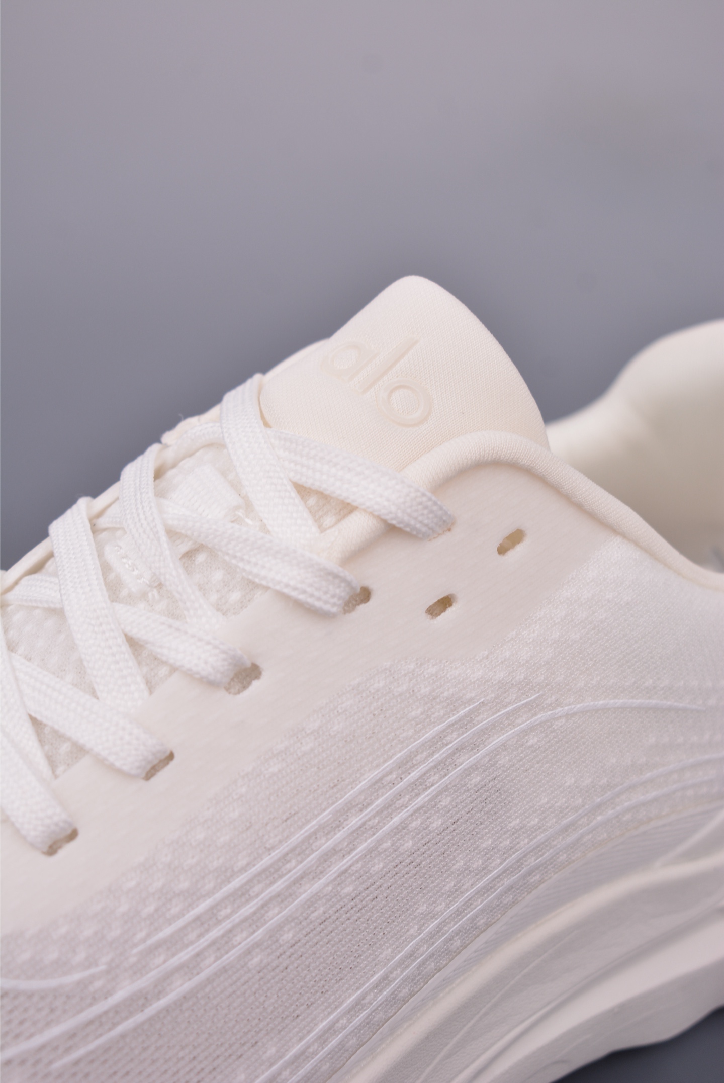 Alo Runner Mode Sneakers - Comfortable, Minimalist Design, Anti-Slip, Durable 8 i1748979831229 7679 0 6