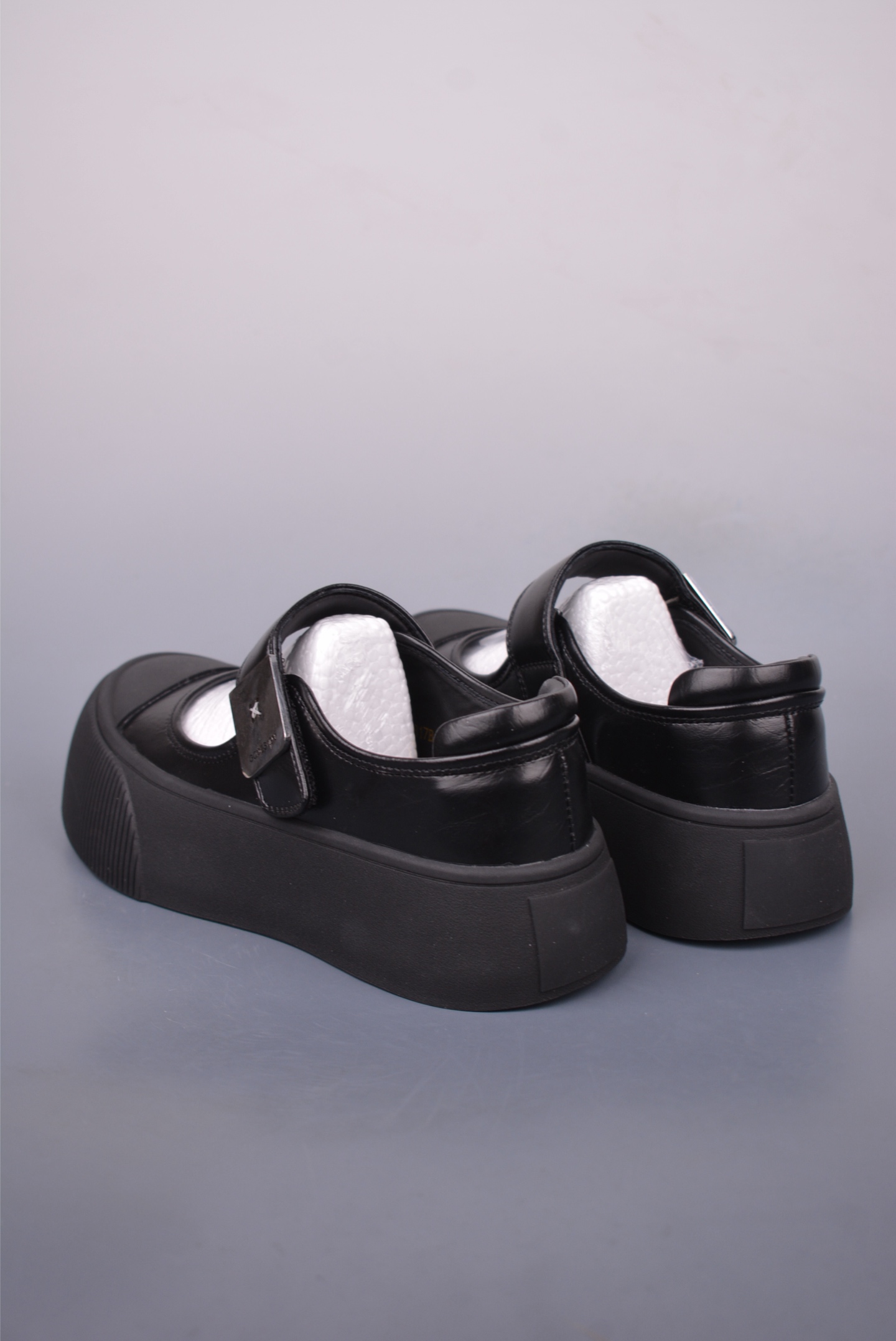 GG-CC GG-CC Chunky Low 厚底增高运动老爹鞋 G25U4817B-Chinese UA Cheap High Quatity Brand Clothes Bags handbags Sneakers wholesale wholesaler seller from China Factory suppliers Fashion Clothing Shoes best Quality Beautiful Price GG-CC GG-CC Chunky Low 厚底增高运动老爹鞋 G25U4817B