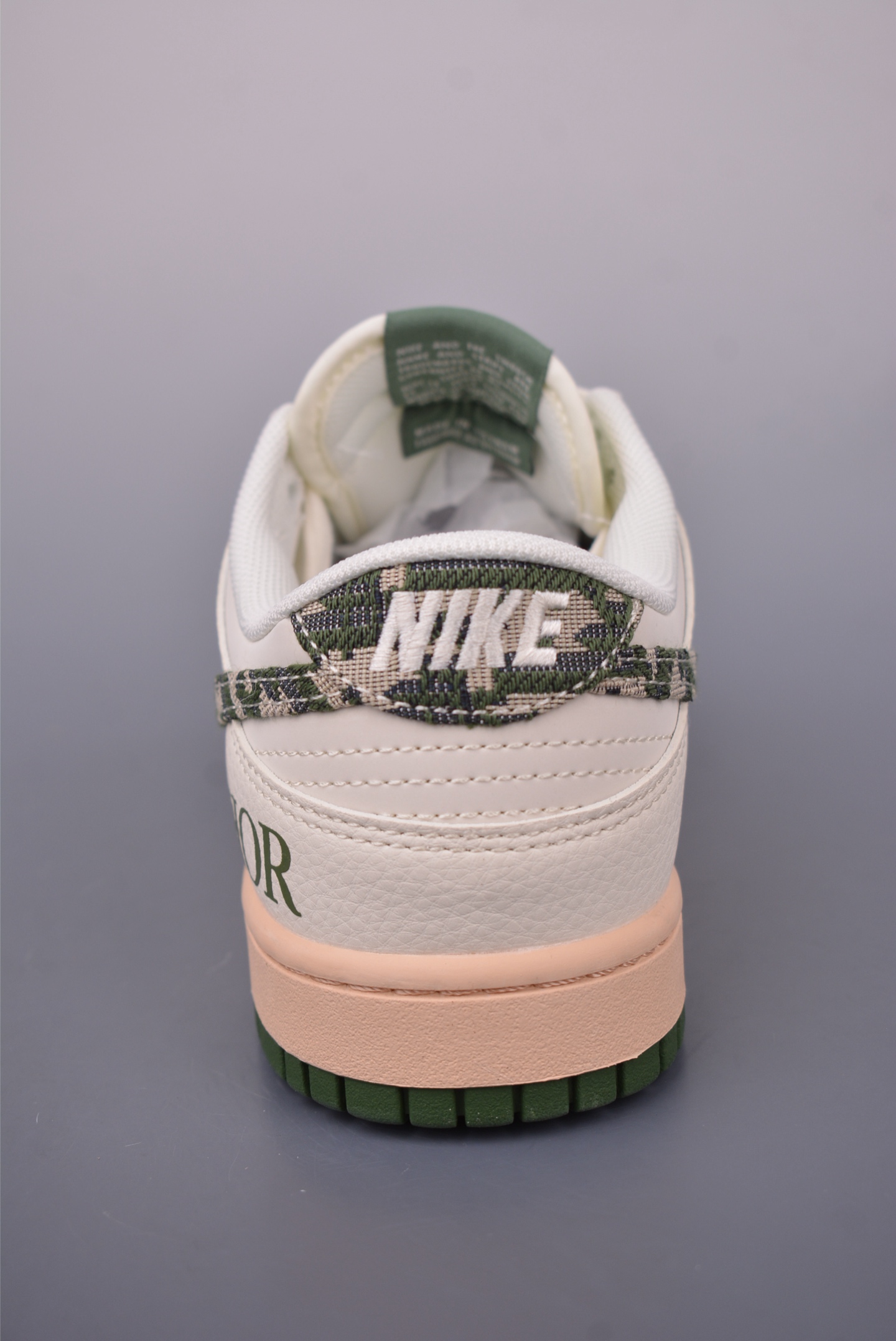 Nike SB Dunk Low Dior Collab: Premium Leather, Exclusive Style, All Sizes 5 i1748980395515 1193 0 3