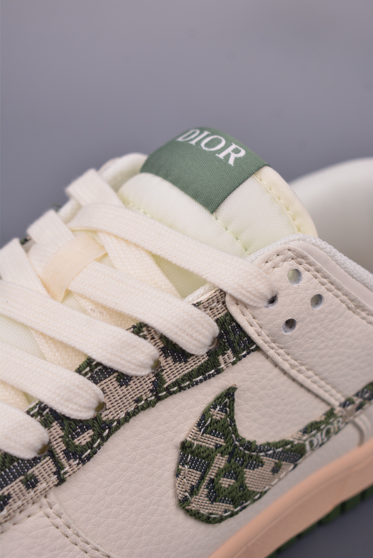 Nike SB Dunk Low Dior Collab: Premium Leather, Exclusive Style, All Sizes 8 i1748980432629 5531 0 6