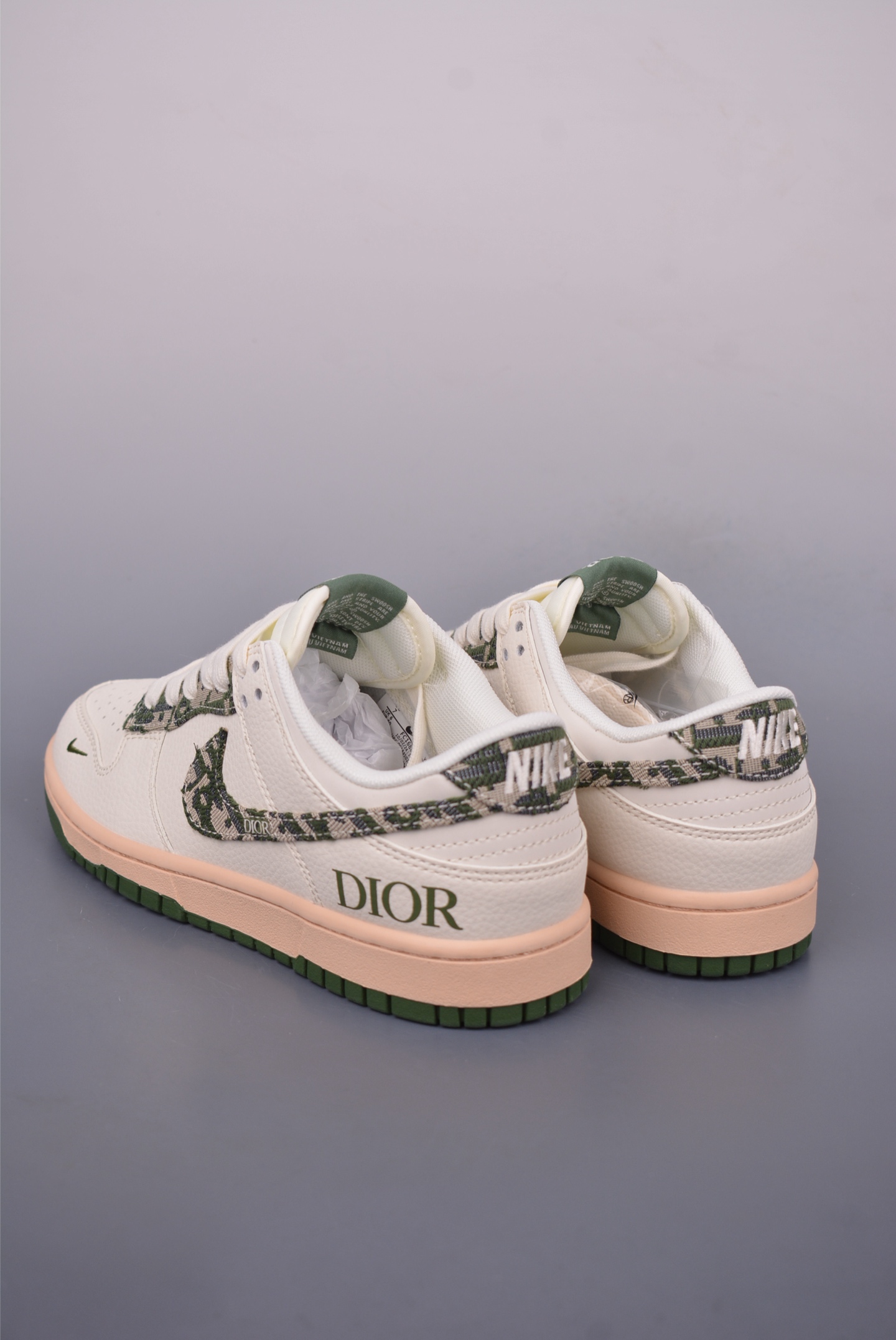 Nike SB Dunk Low Dior Collab: Premium Leather, Exclusive Style, All Sizes 3 i1748980472265 8428 0 1