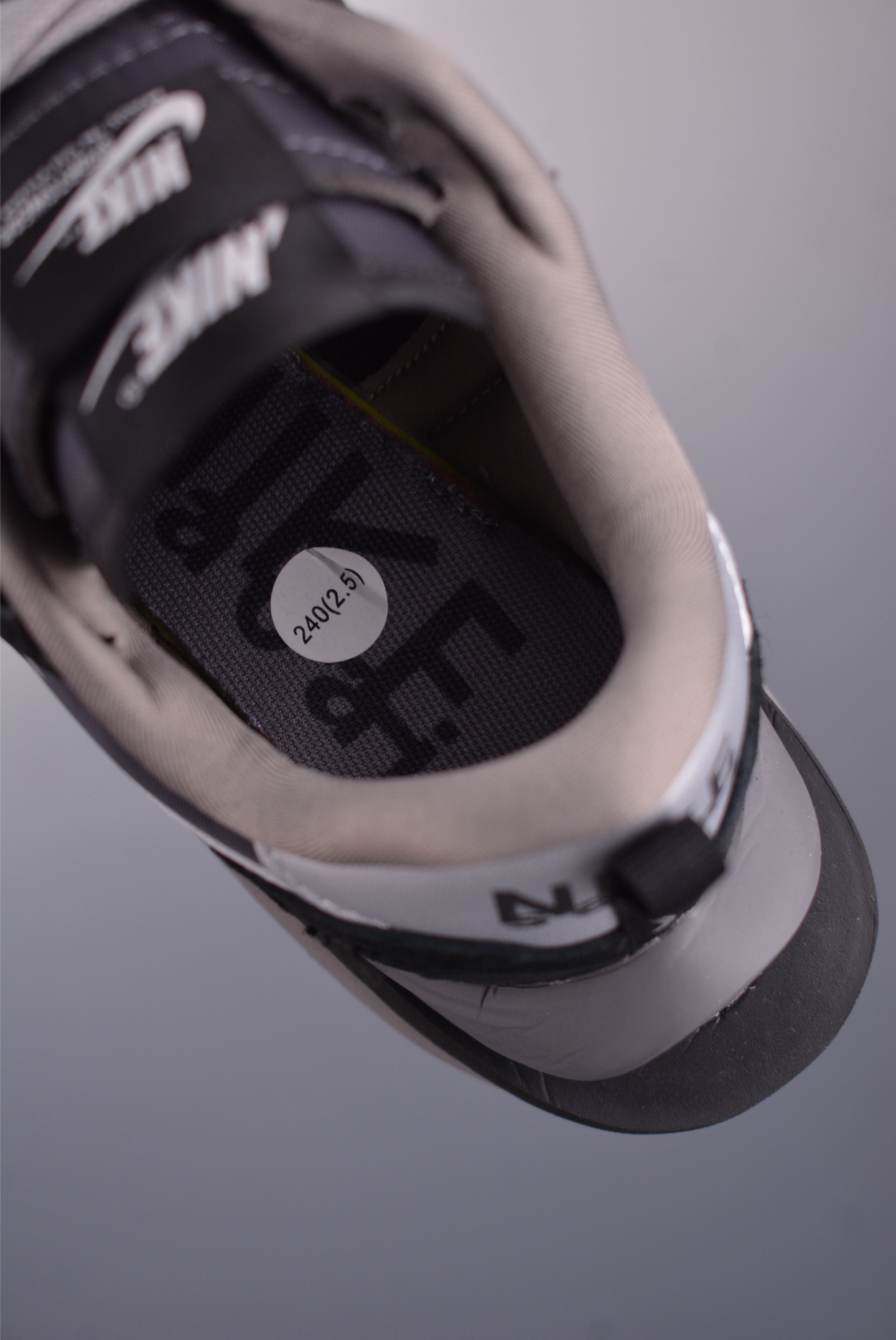 Sacai x NIKE VAPORWAFFLE 联名解构走秀款 DD1875-300-Chinese UA Cheap High Quatity Brand Clothes Bags handbags Sneakers wholesale wholesaler seller from China Factory suppliers Fashion Clothing Shoes best Quality Beautiful Price Sacai x NIKE VAPORWAFFLE 联名解构走秀款 DD1875-300