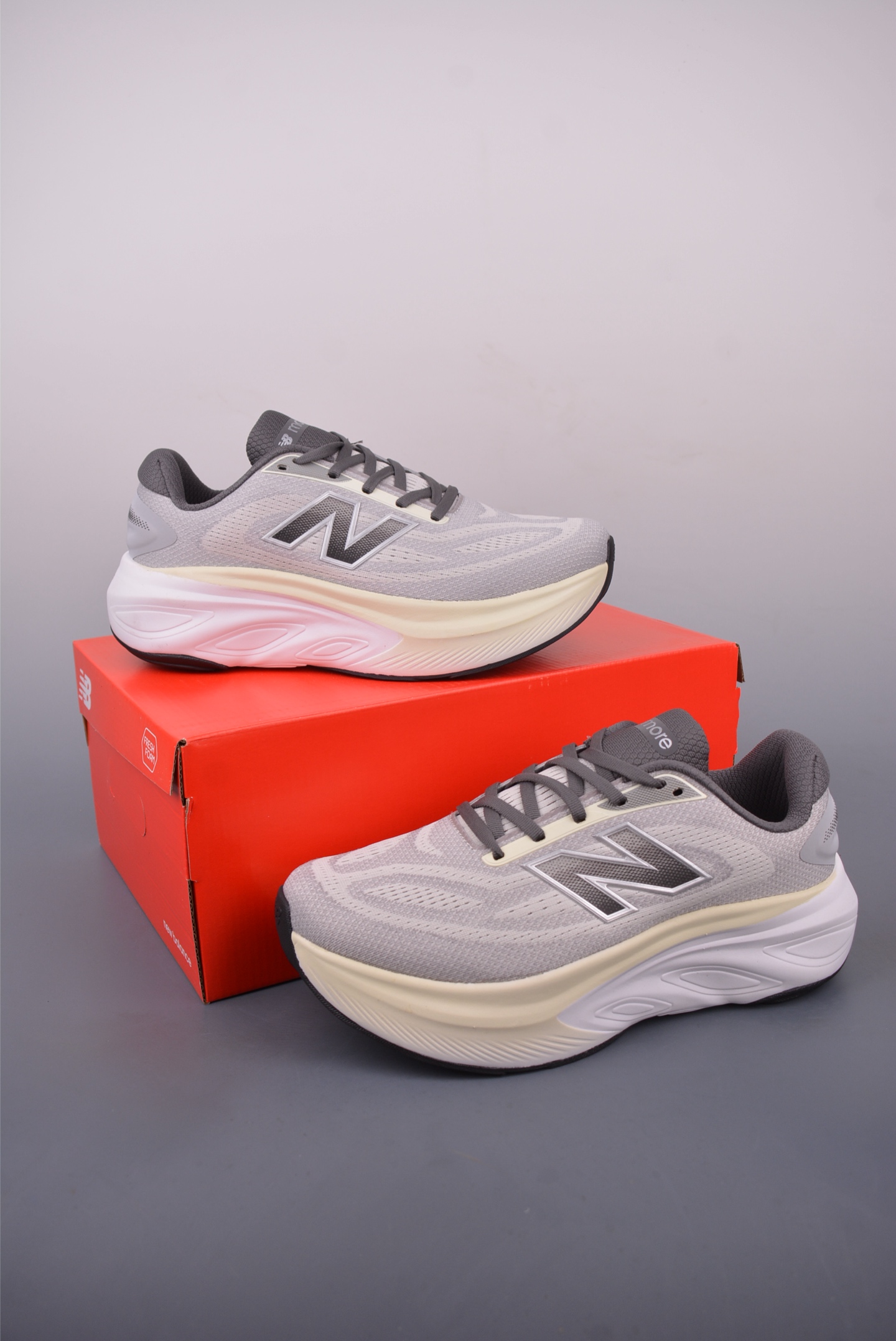 New Balance NB Fresh Foam 舒适耐磨低帮跑步鞋  MMOR2226