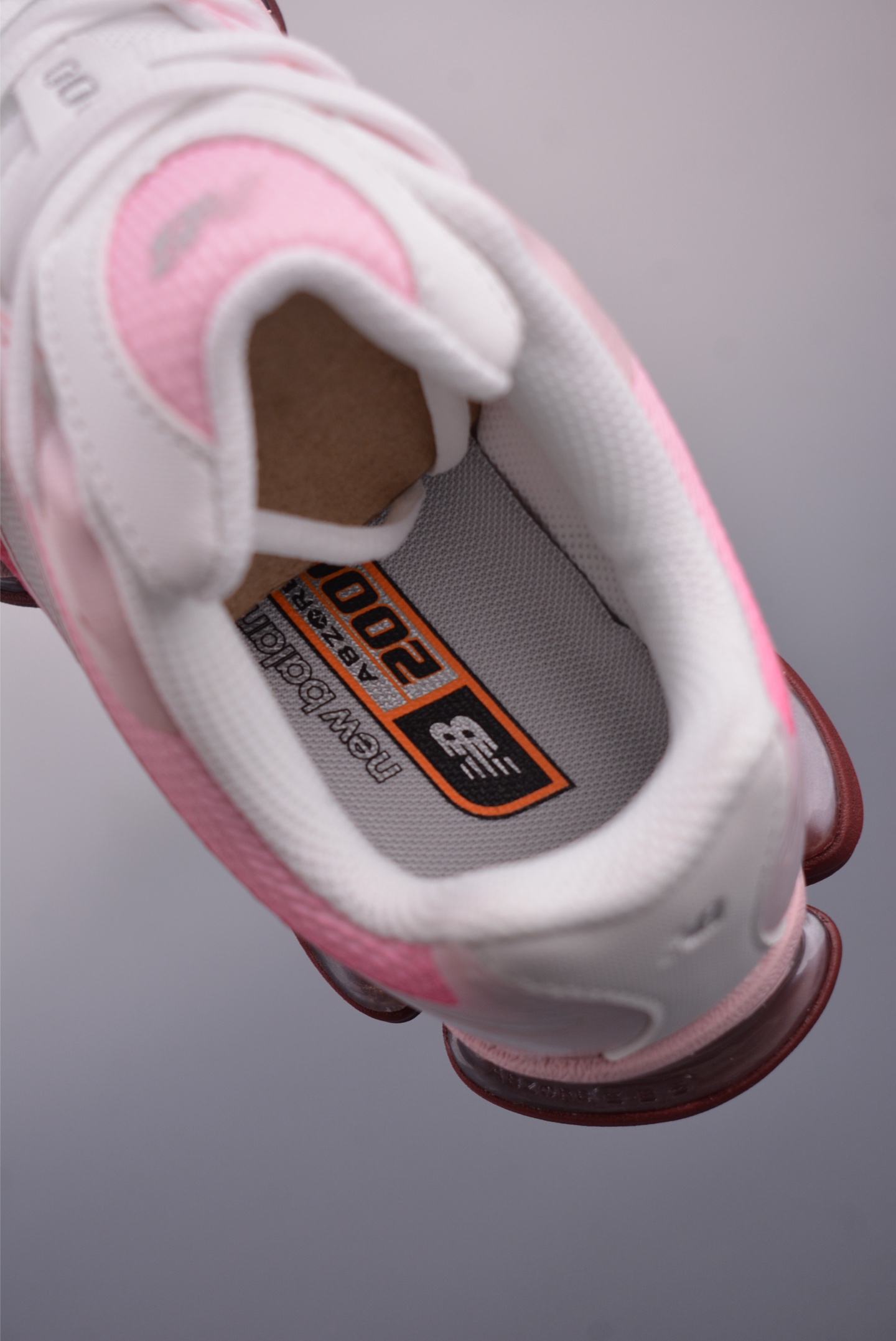 New Balance 新百伦 M2000系列 时尚百搭 织物人造革猪皮 网面休闲鞋 官方 U2000818-Chinese UA Cheap High Quatity Brand Clothes Bags handbags Sneakers wholesale wholesaler seller from China Factory suppliers Fashion Clothing Shoes best Quality Beautiful Price New Balance 新百伦 M2000系列 时尚百搭 织物人造革猪皮 网面休闲鞋 官方 U2000818