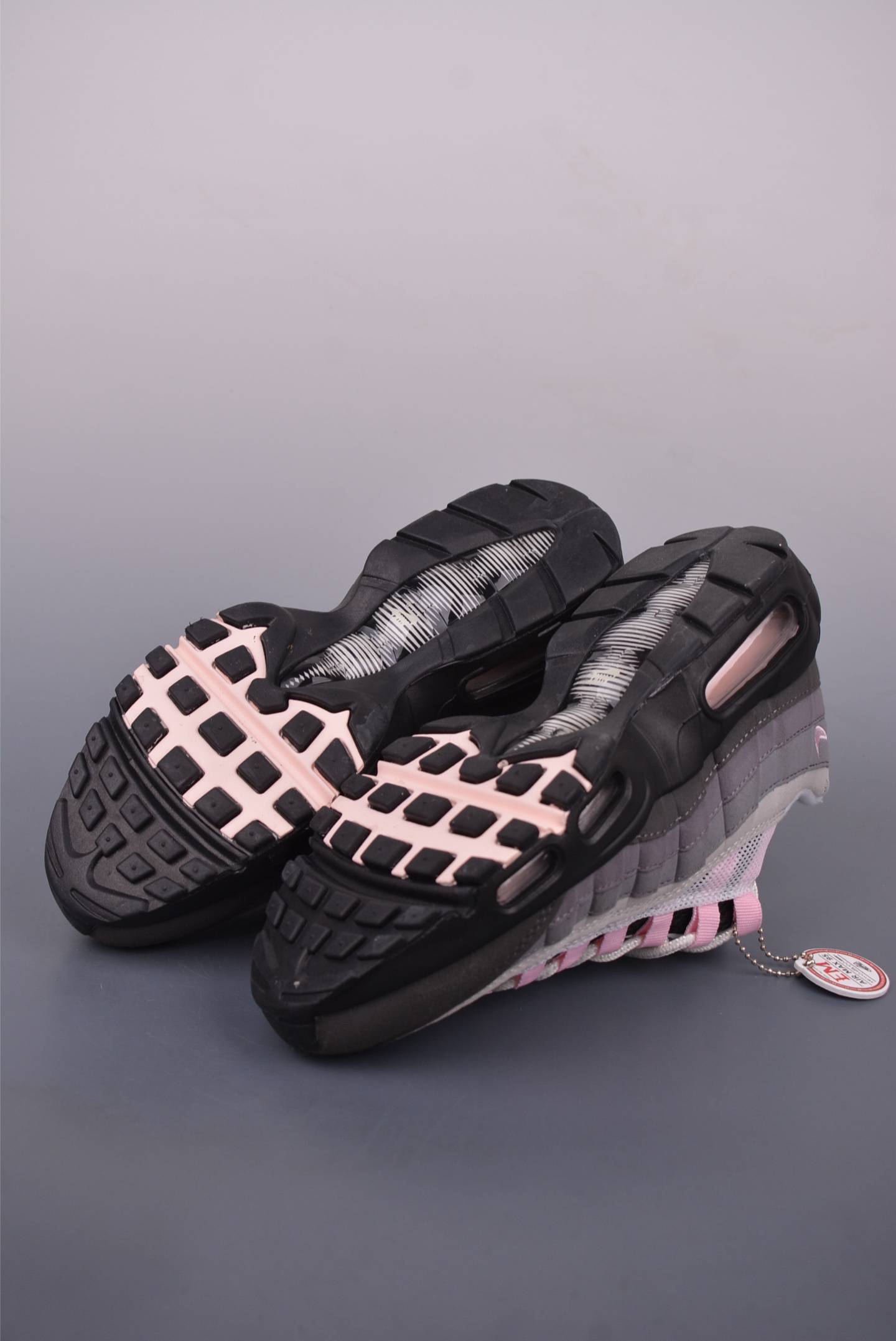 NIKE Air Max 95 纯原版本 潮流百搭 气垫缓震慢跑鞋 CJ0587-001-Chinese UA Cheap High Quatity Brand Clothes Bags handbags Sneakers wholesale wholesaler seller from China Factory suppliers Fashion Clothing Shoes best Quality Beautiful Price NIKE Air Max 95 纯原版本 潮流百搭 气垫缓震慢跑鞋 CJ0587-001