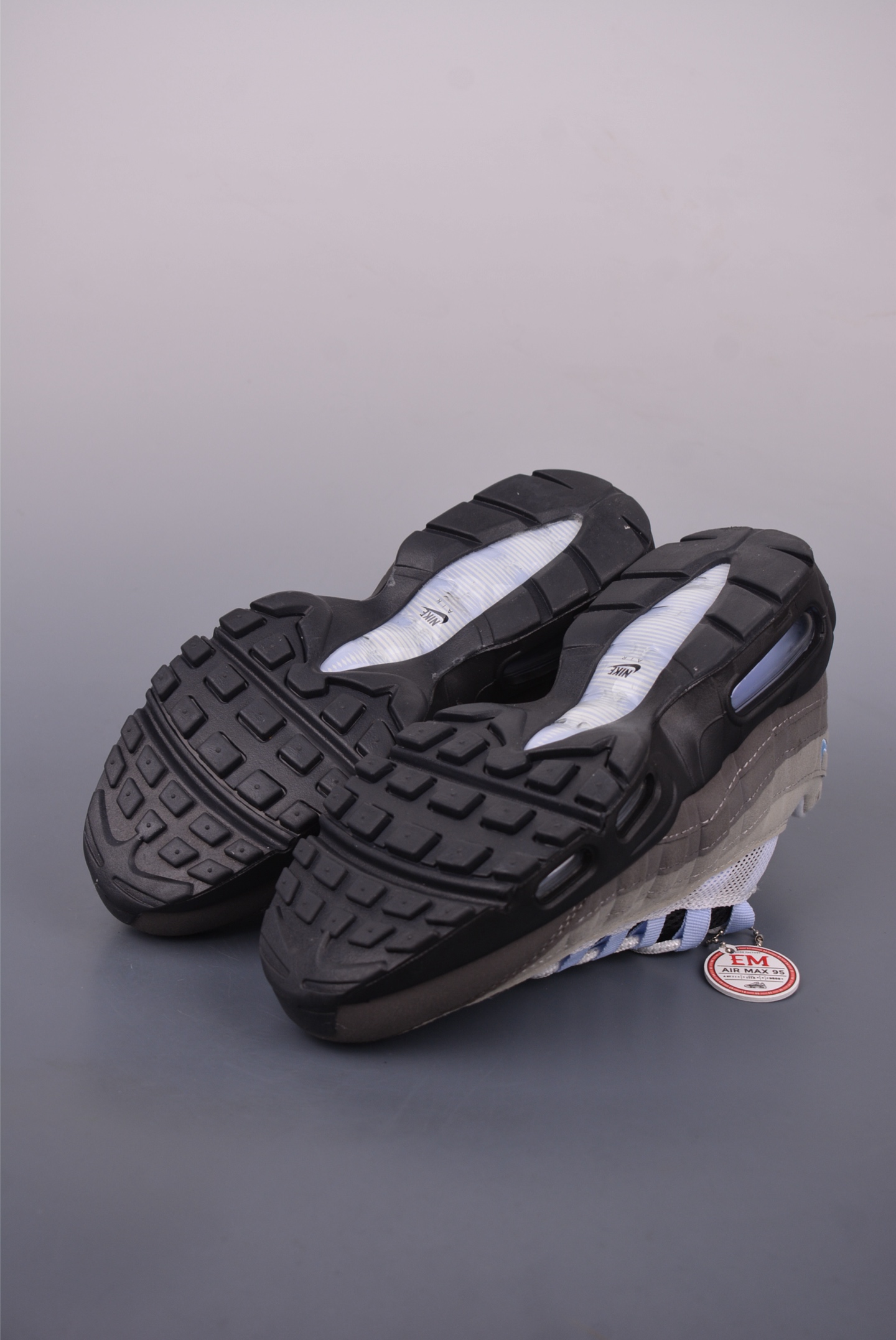 NIKE Air Max 95 纯原版本 潮流百搭 气垫缓震慢跑鞋 CD1529-001-Chinese UA Cheap High Quatity Brand Clothes Bags handbags Sneakers wholesale wholesaler seller from China Factory suppliers Fashion Clothing Shoes best Quality Beautiful Price NIKE Air Max 95 纯原版本 潮流百搭 气垫缓震慢跑鞋 CD1529-001