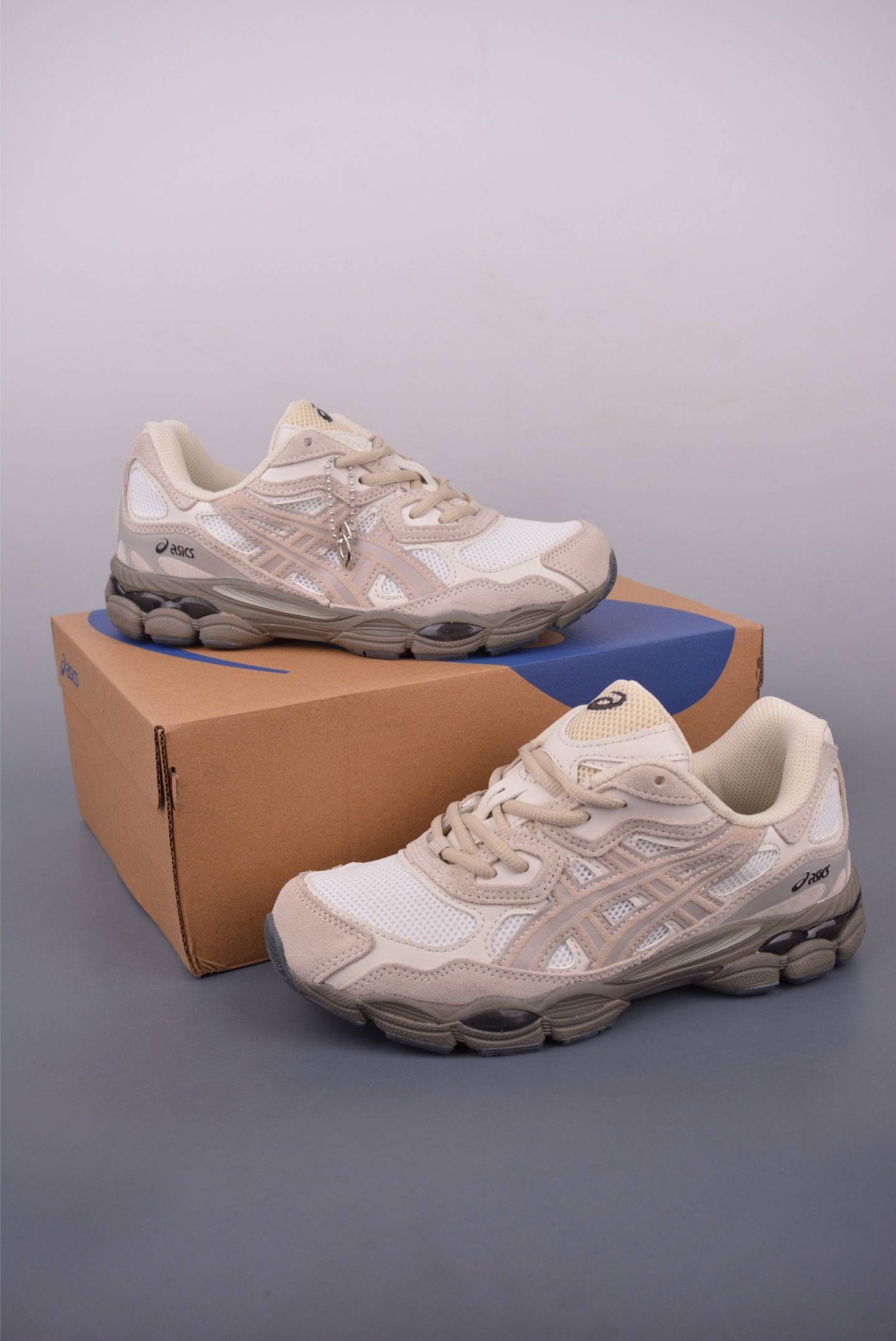 Asics Gel-NYC 纯原版本 亚瑟士运动休闲透气专业跑鞋 1203A383-105-Chinese UA Cheap High Quatity Brand Clothes Bags handbags Sneakers wholesale wholesaler seller from China Factory suppliers Fashion Clothing Shoes best Quality Beautiful Price Asics Gel-NYC 纯原版本 亚瑟士运动休闲透气专业跑鞋 1203A383-105