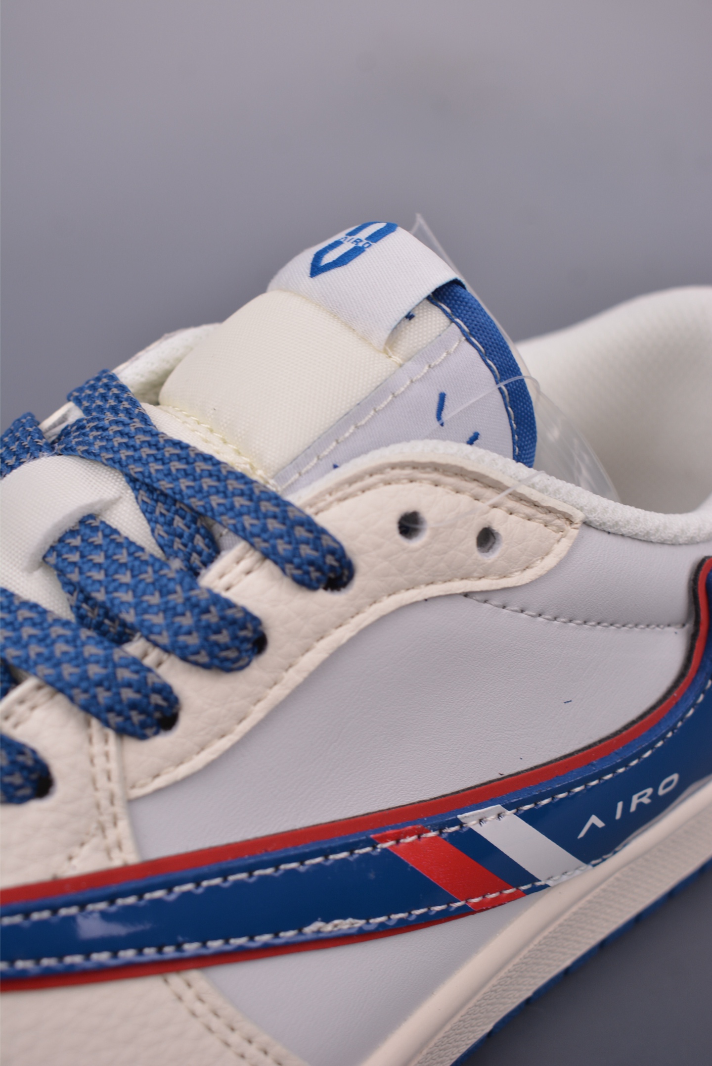 Fragment x Travis Scott x 问界M9 Air Jordan 1 Low 三方联名倒钩  FC1688-240