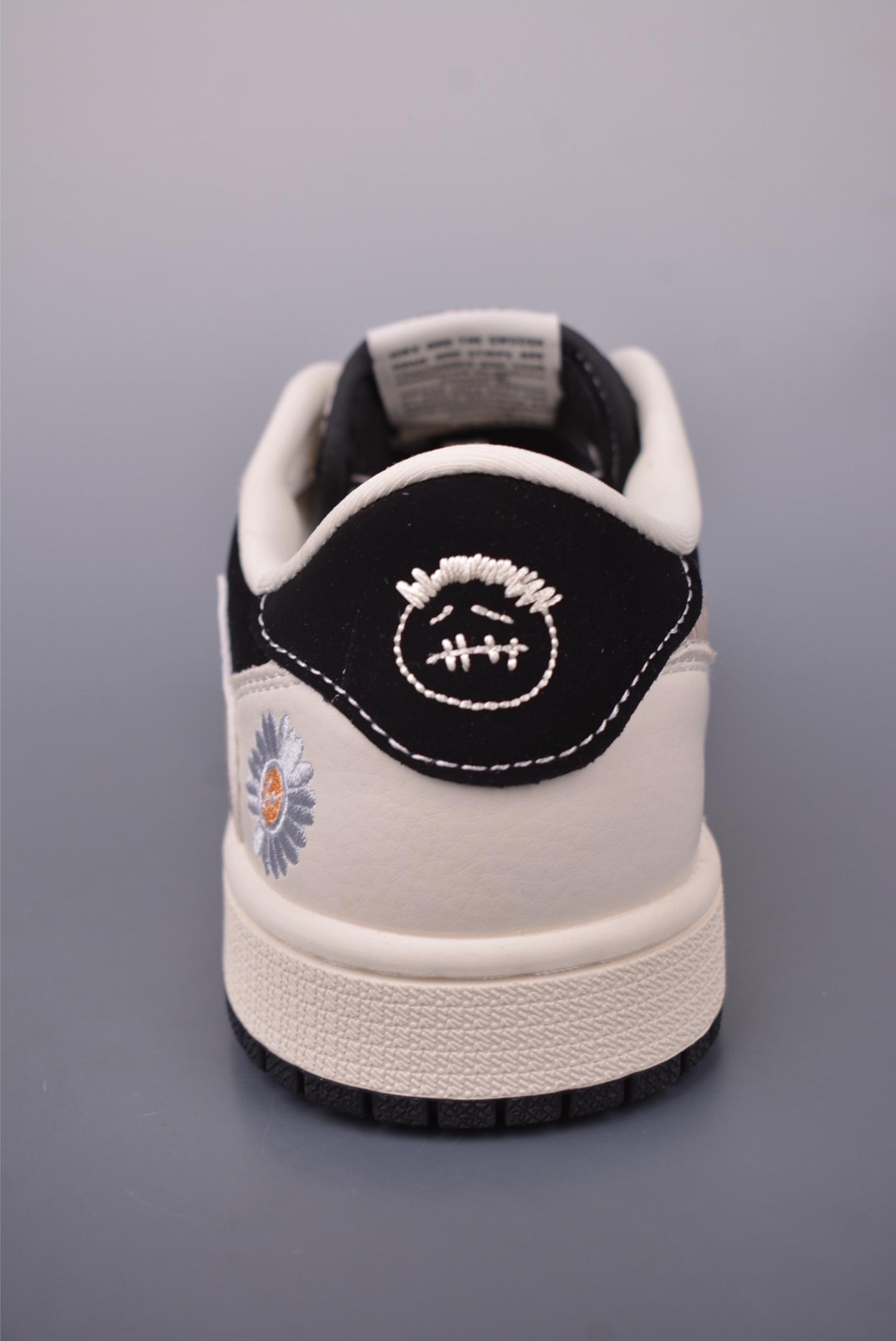 Fragment x Travis Scott x 小雏菊 Air Jordan 1 Low 三方联名倒钩  XS2024-047