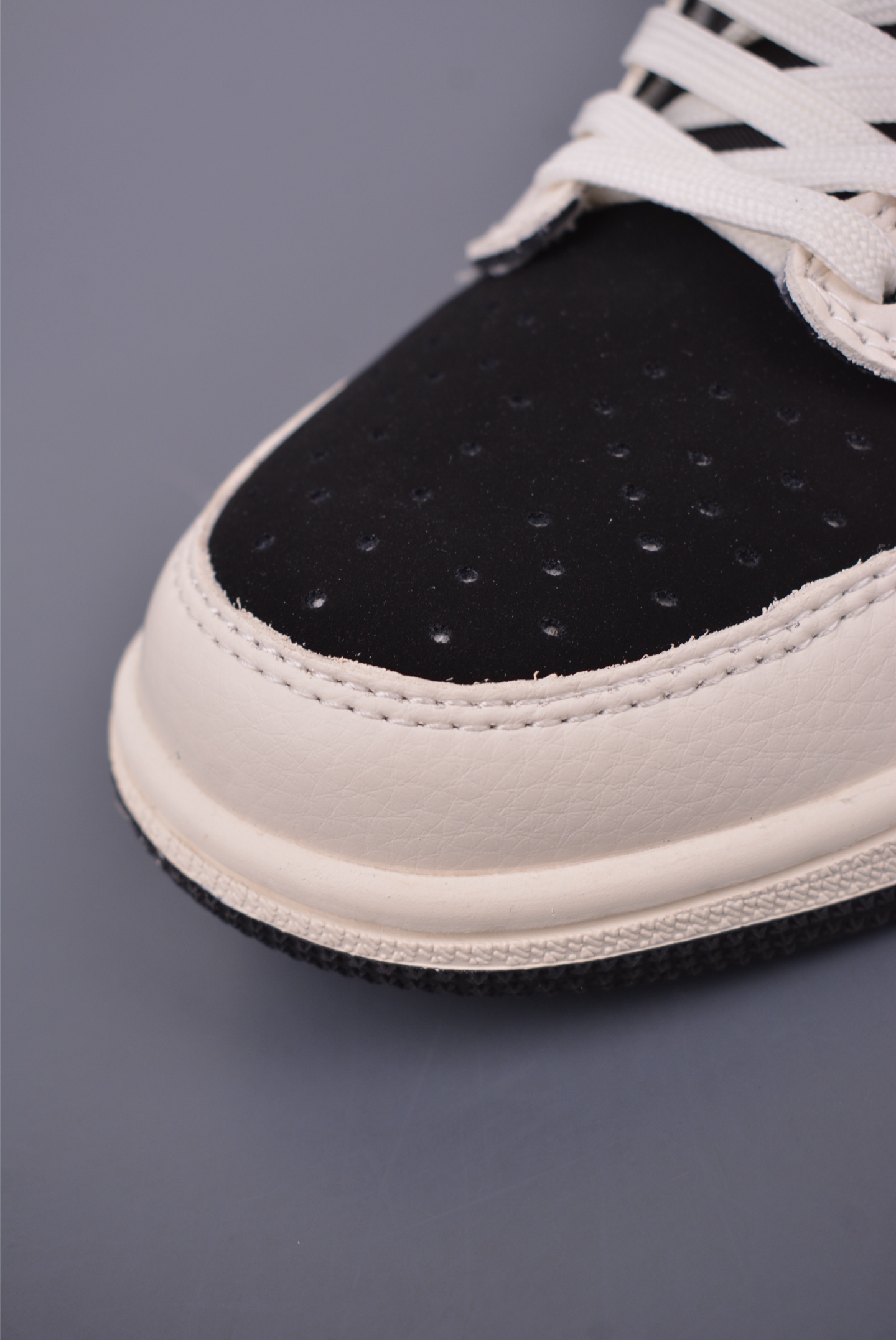 Fragment x Travis Scott x 小雏菊 Air Jordan 1 Low 三方联名倒钩  XS2024-047