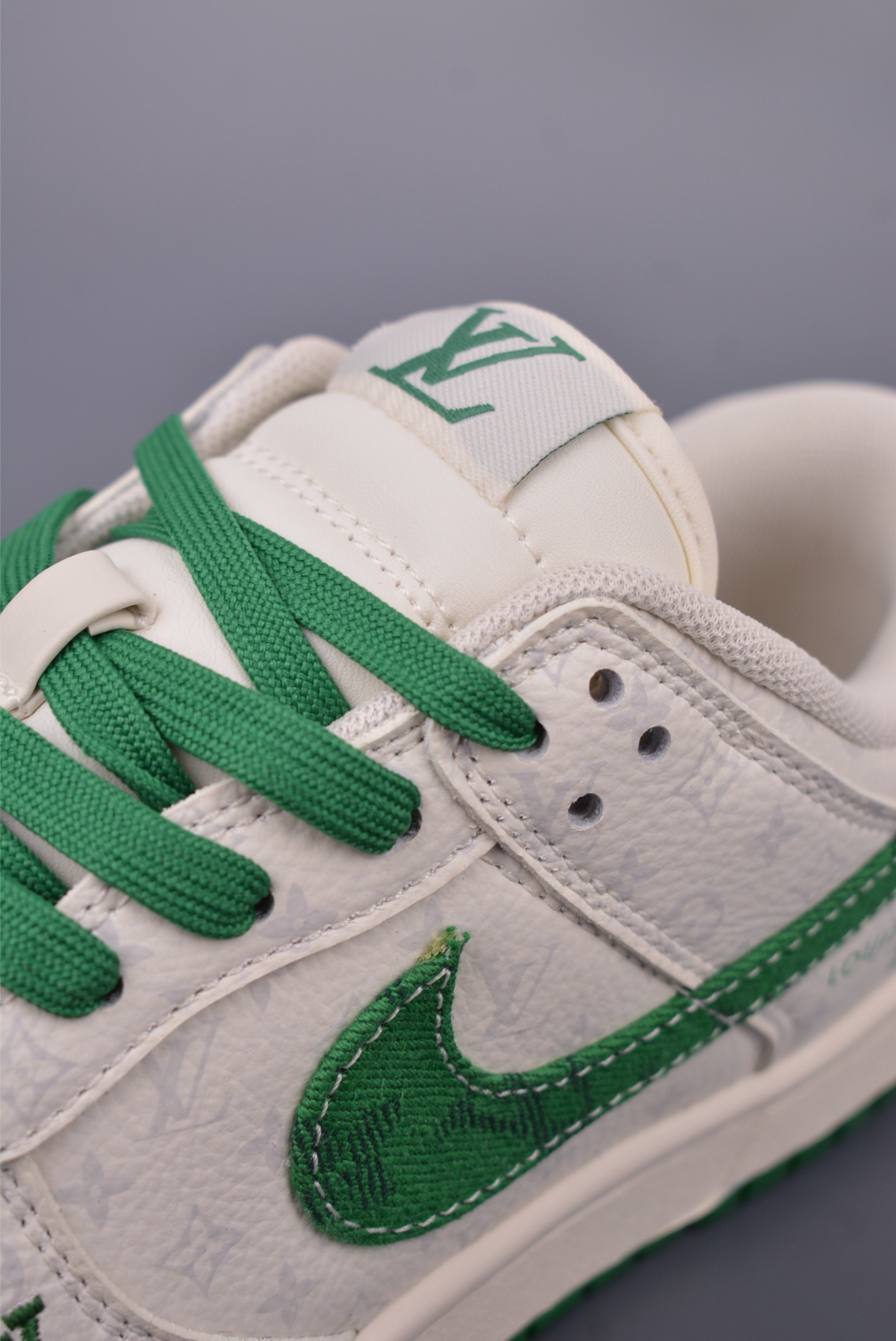 Nike SB Dunk Low LV联名  SC9772-805