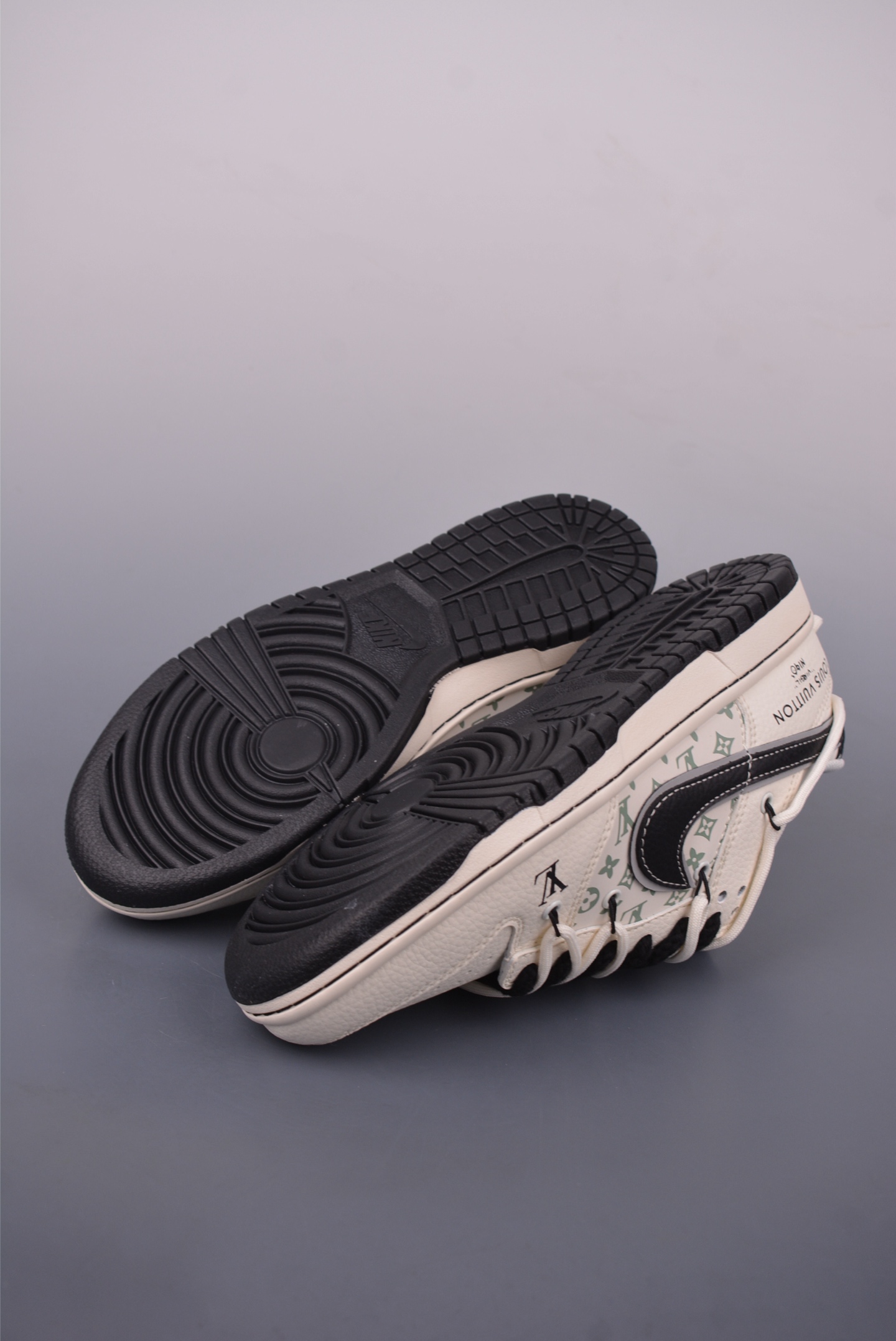 Nike SB Dunk Low LV联名 解构抽绳鞋带 YX5066-337-Chinese UA Cheap High Quatity Brand Clothes Bags handbags Sneakers wholesale wholesaler seller from China Factory suppliers Fashion Clothing Shoes best Quality Beautiful Price Nike SB Dunk Low LV联名 解构抽绳鞋带 YX5066-337