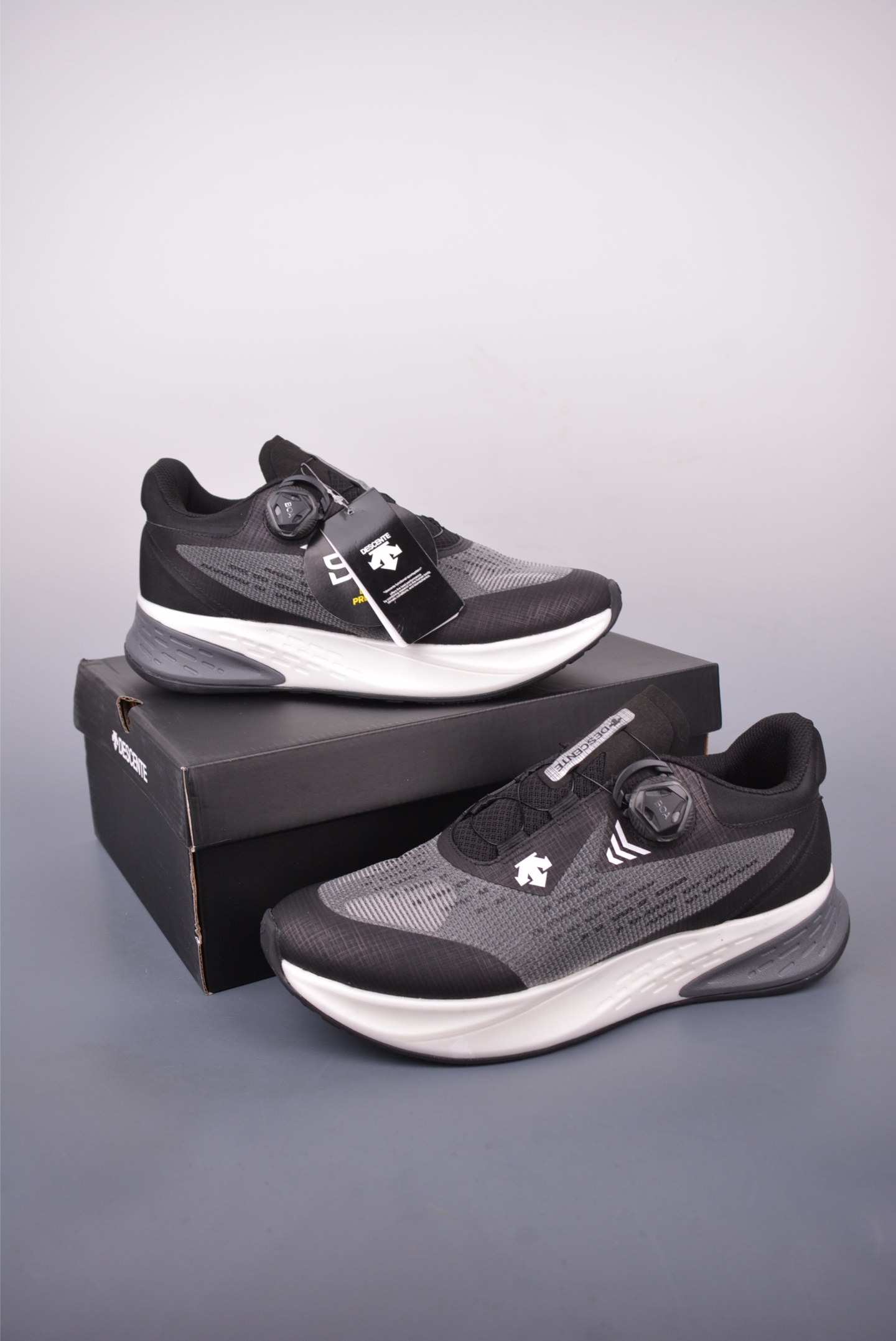 迪桑特ENERZITE LAVITATE 2.0 KNIT 时尚休闲运动覆盖防水男子越野跑鞋 D2331RRN23-Chinese UA Cheap High Quatity Brand Clothes Bags handbags Sneakers wholesale wholesaler seller from China Factory suppliers Fashion Clothing Shoes best Quality Beautiful Price 迪桑特ENERZITE LAVITATE 2.0 KNIT 时尚休闲运动覆盖防水男子越野跑鞋 D2331RRN23