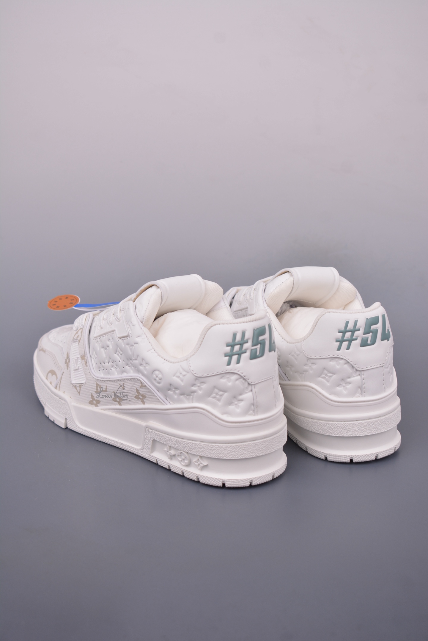 路易威登Louis Vuitton Trainer Sneaker Low 休闲运动文化百搭篮球板鞋-Chinese UA Cheap High Quatity Brand Clothes Bags handbags Sneakers wholesale wholesaler seller from China Factory suppliers Fashion Clothing Shoes best Quality Beautiful Price 路易威登Louis Vuitton Trainer Sneaker Low 休闲运动文化百搭篮球板鞋