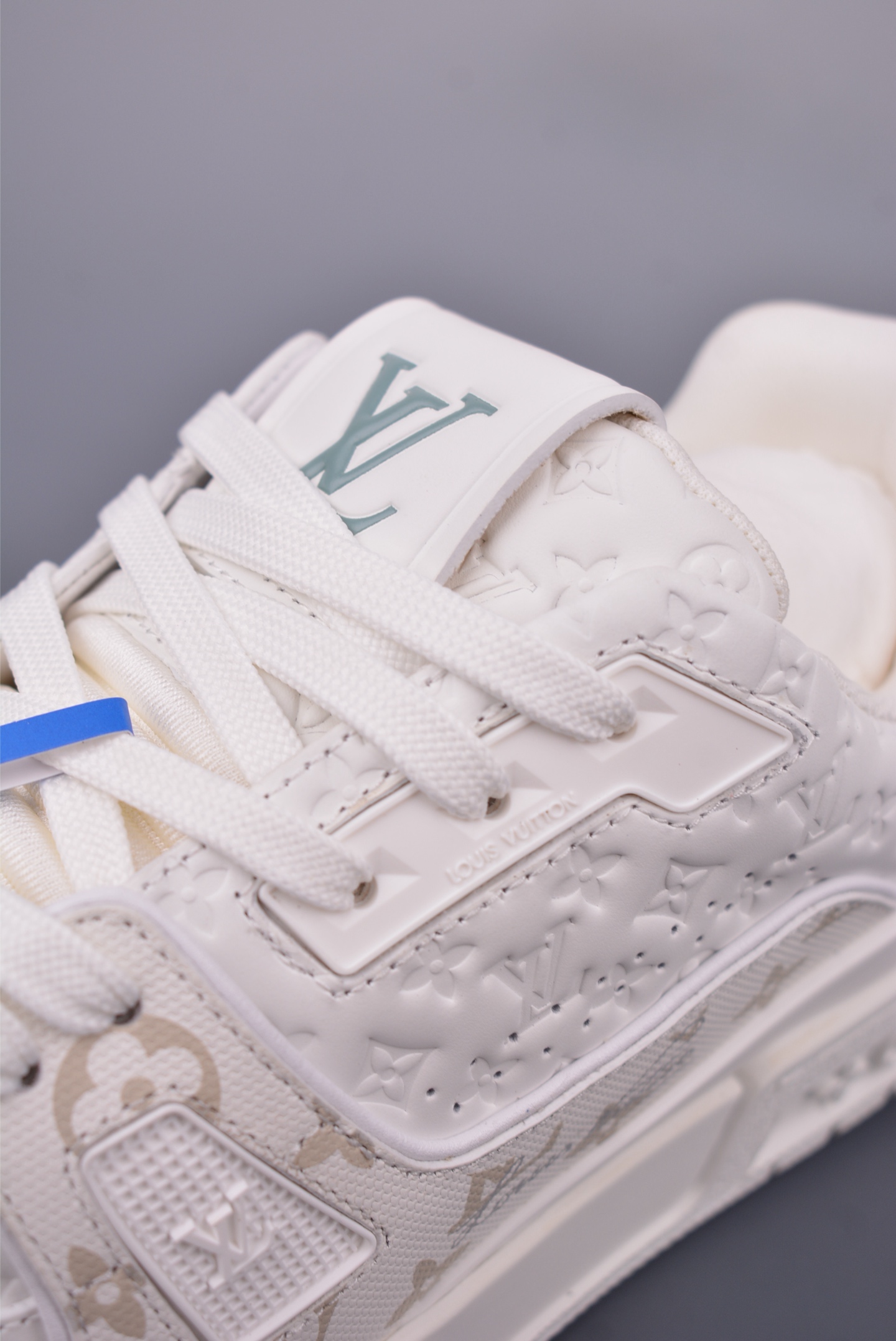 路易威登Louis Vuitton Trainer Sneaker Low 休闲运动文化百搭篮球板鞋-Chinese UA Cheap High Quatity Brand Clothes Bags handbags Sneakers wholesale wholesaler seller from China Factory suppliers Fashion Clothing Shoes best Quality Beautiful Price 路易威登Louis Vuitton Trainer Sneaker Low 休闲运动文化百搭篮球板鞋