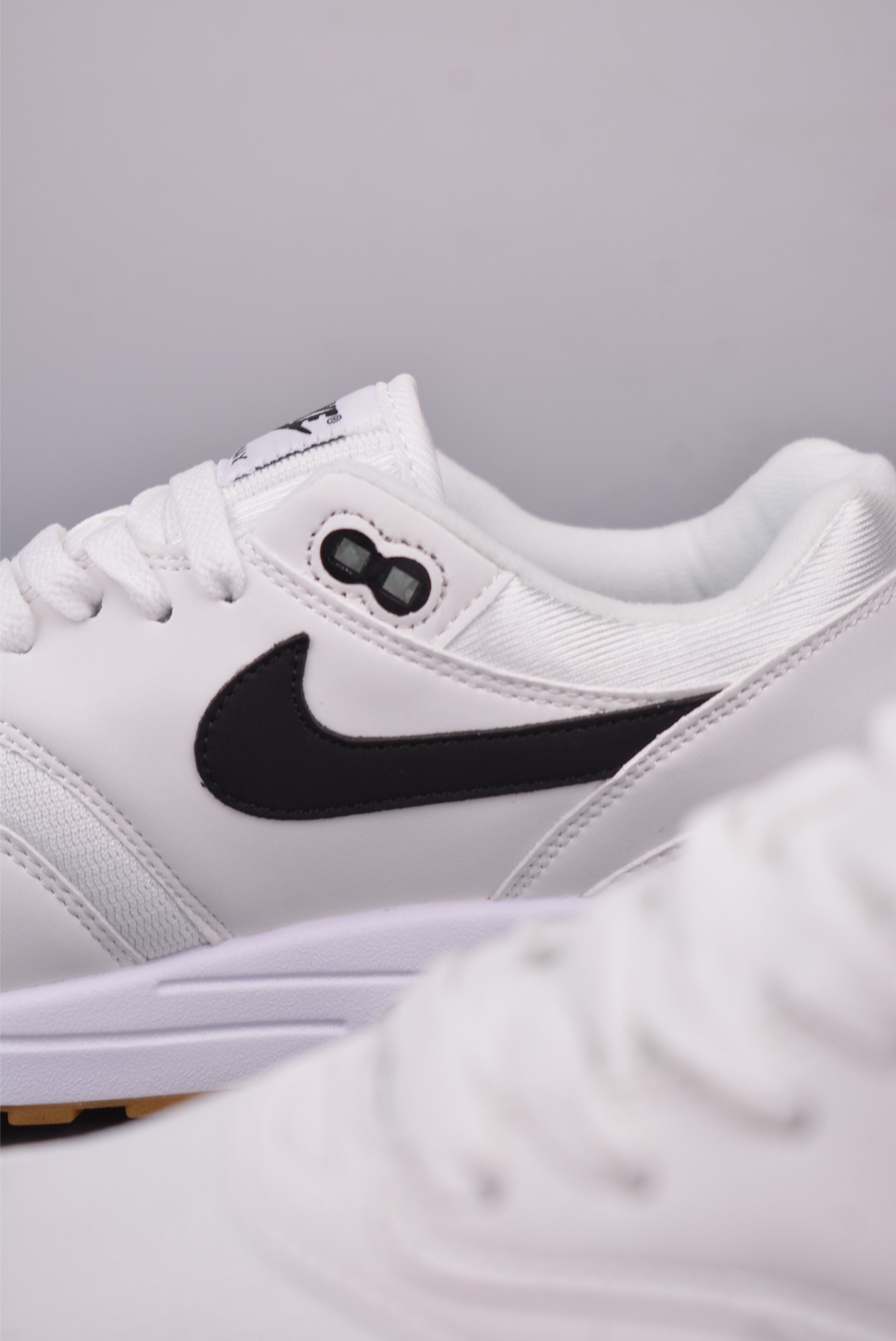 Nike Air Max 1 Retro Sneakers - White Leather, Comfortable, True to Size 9 i1749162340642 1781 0 7