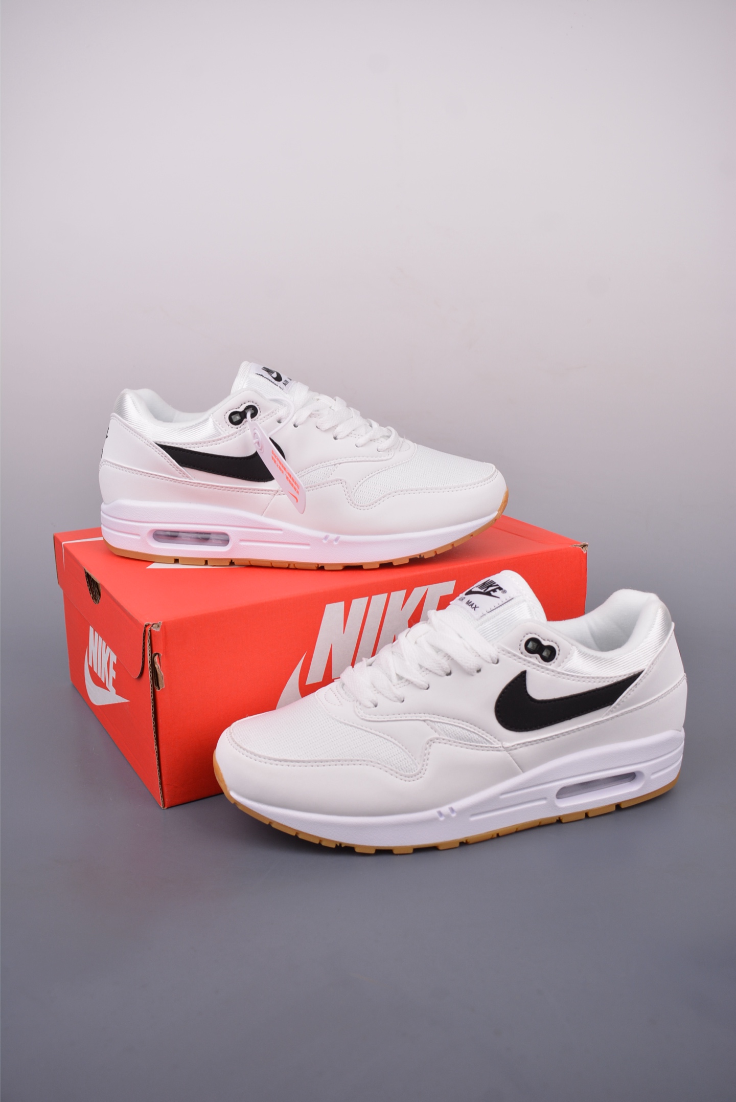 Nike Air Max 1 Retro Sneakers - White Leather, Comfortable, True to Size 6 i1749162341813 3019 0 4