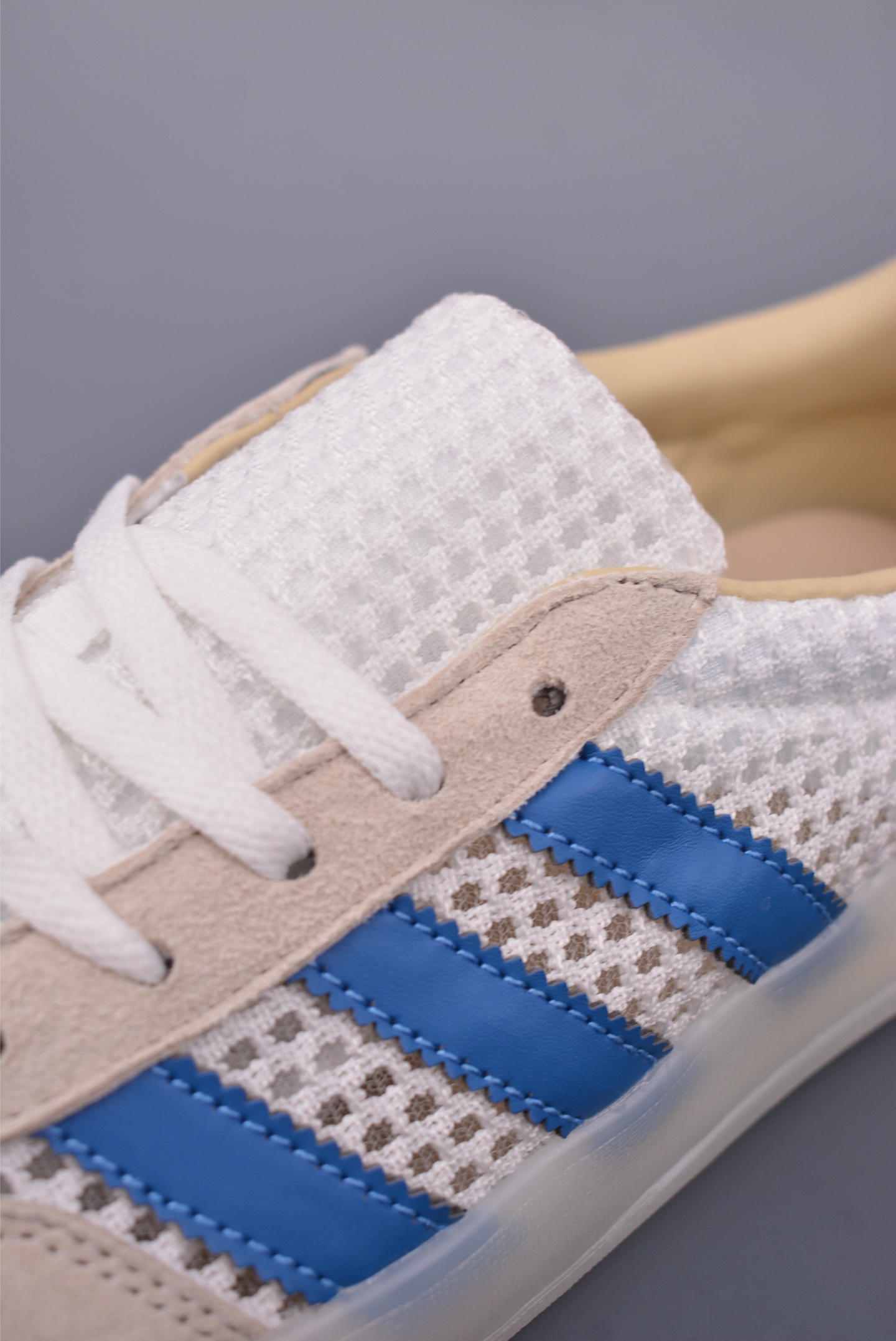 Adidas Originals Gazelle Indoor Low-Top Sneakers - Versatile & Comfortable 8 i1749164462220 8648 0 6