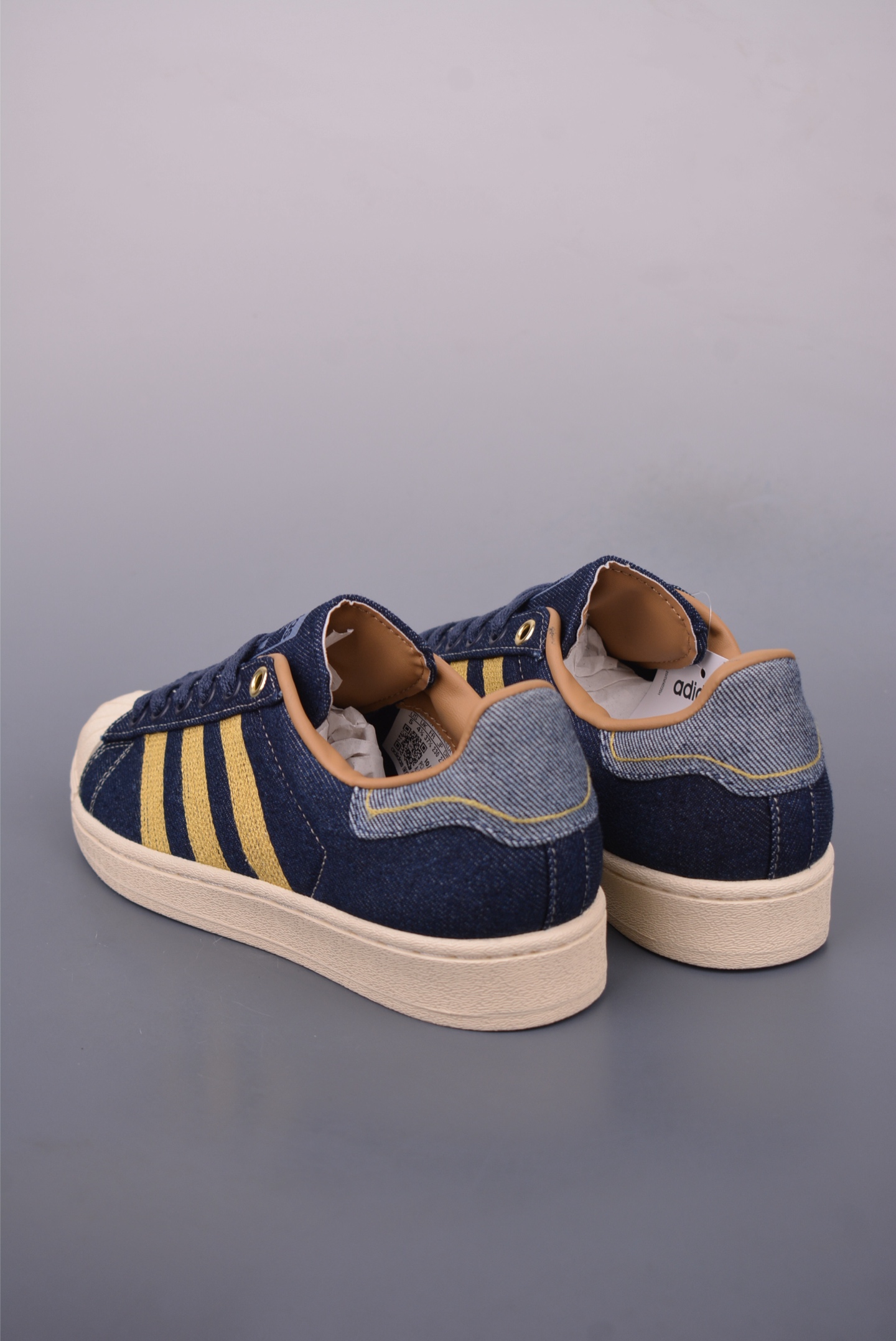 Adidas Originals Superstar 2.0: Classic Shell Toe Sneakers - Premium Leather 3 i1749164549546 3898 0 1