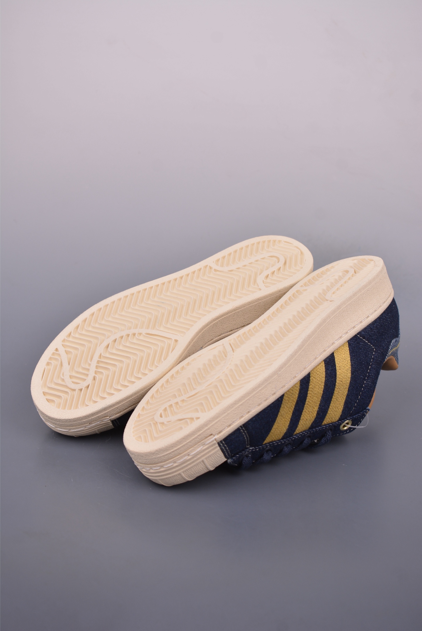 Adidas Originals Superstar 2.0: Classic Shell Toe Sneakers - Premium Leather 4 i1749164555061 3751 0 2