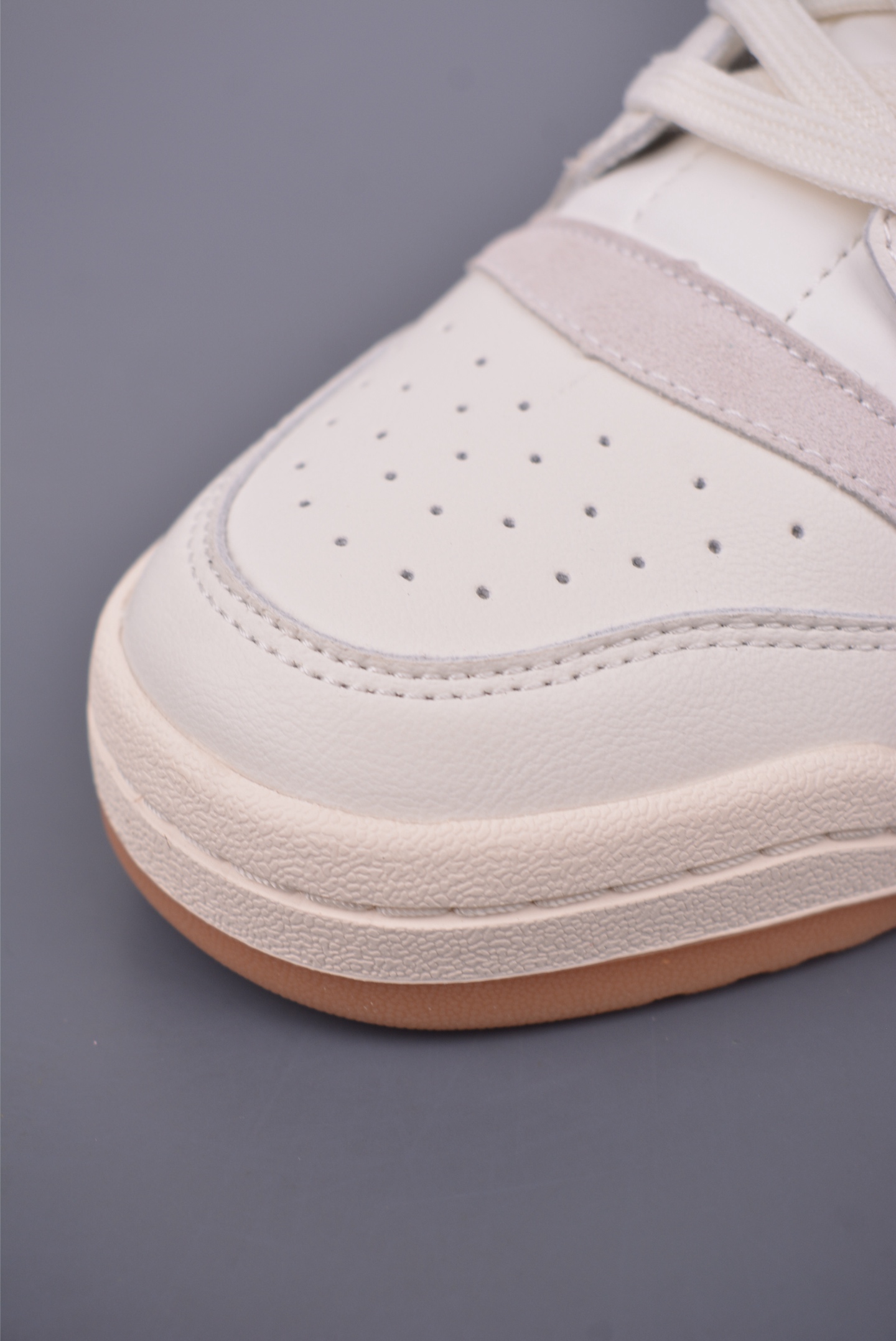Adidas Forum Low CL: Classic Retro Basketball Shoes - Comfortable & Stylish 7 i1749164586734 7459 0 5