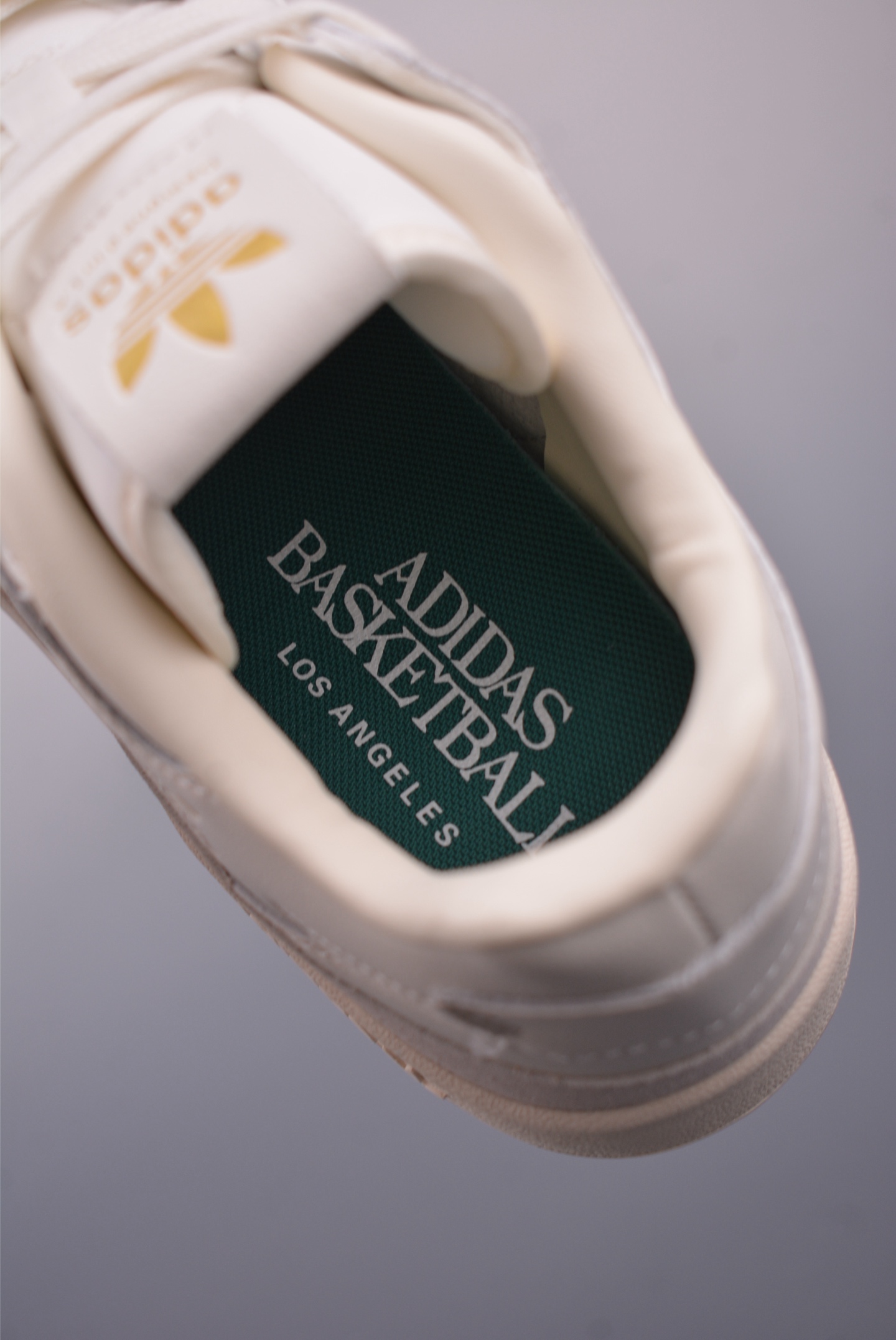 Adidas Forum Low CL: Classic Retro Basketball Shoes - Comfortable & Stylish 10 i1749164592237 2538 0 8