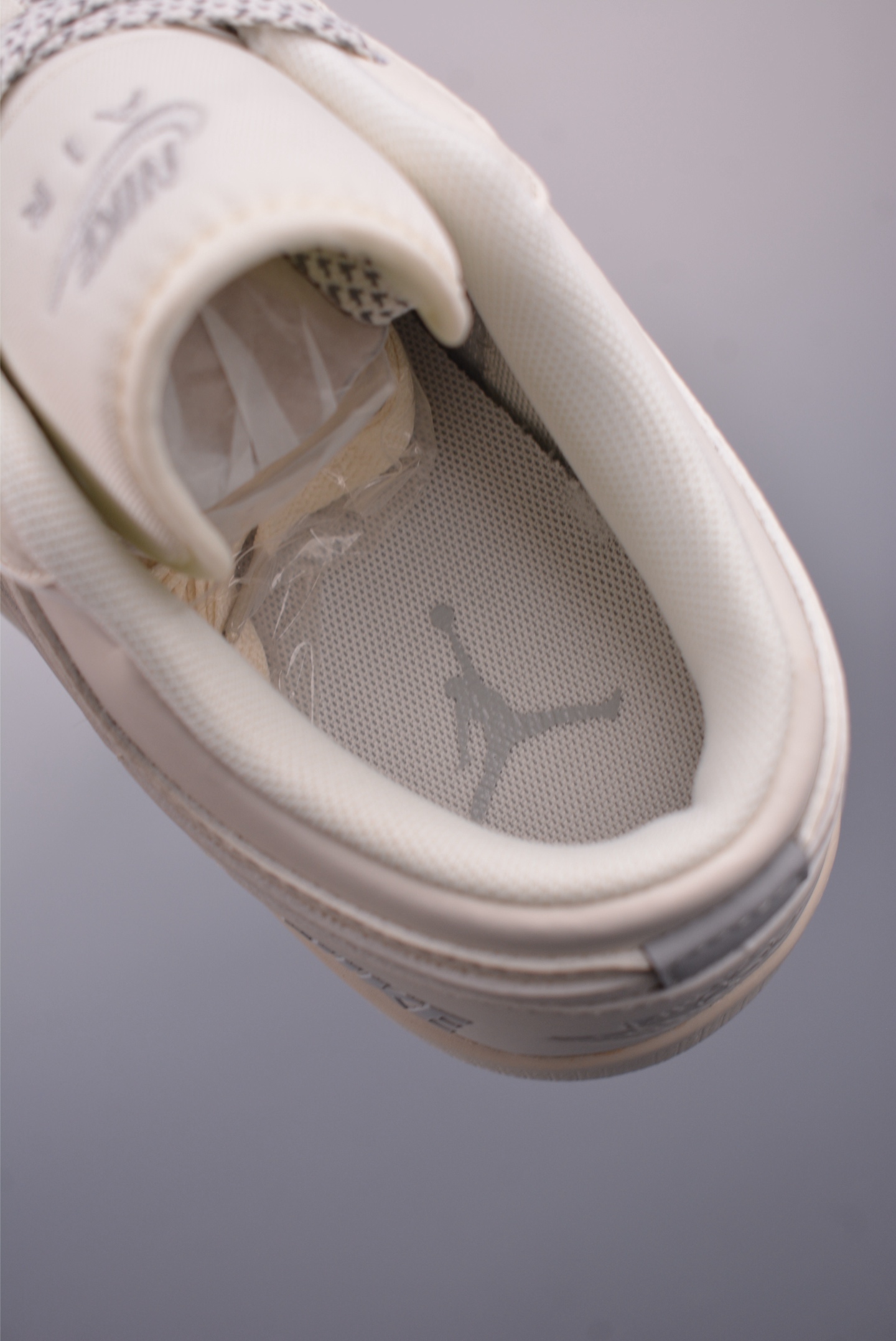 Fragment x Travis Scott Air Jordan 1 Low 三方联名倒钩  XX3168-187