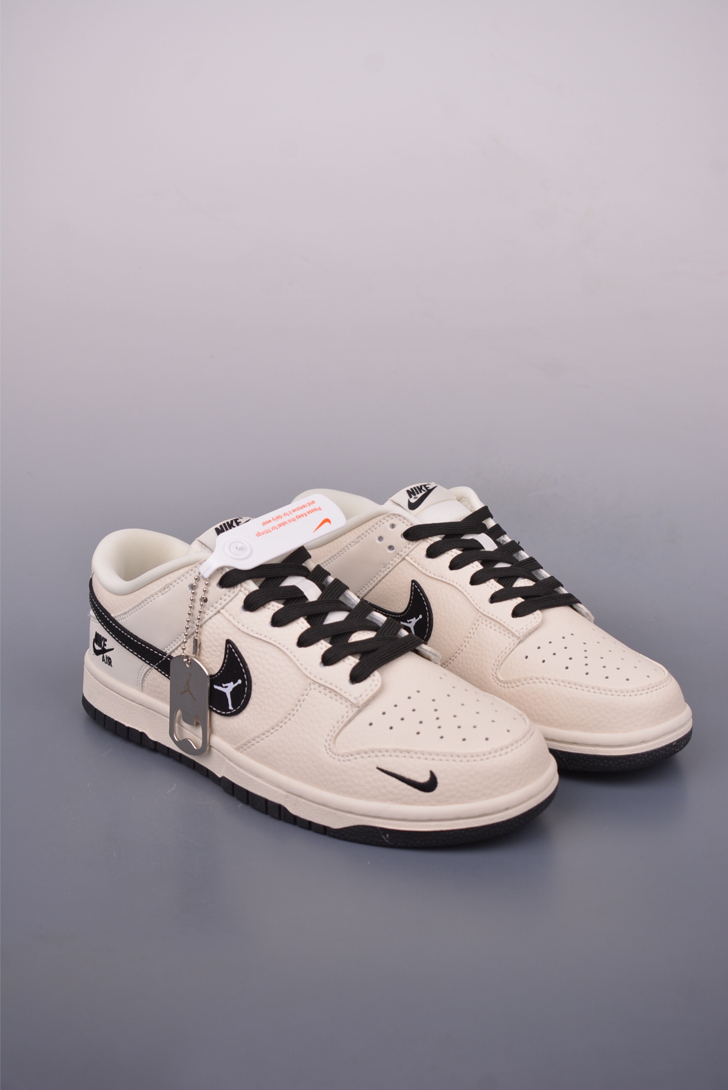 Nike SB Dunk Low Grey White Black - Premium Comfort & Style in Every Step 2 i1749165102826 9251 0 0