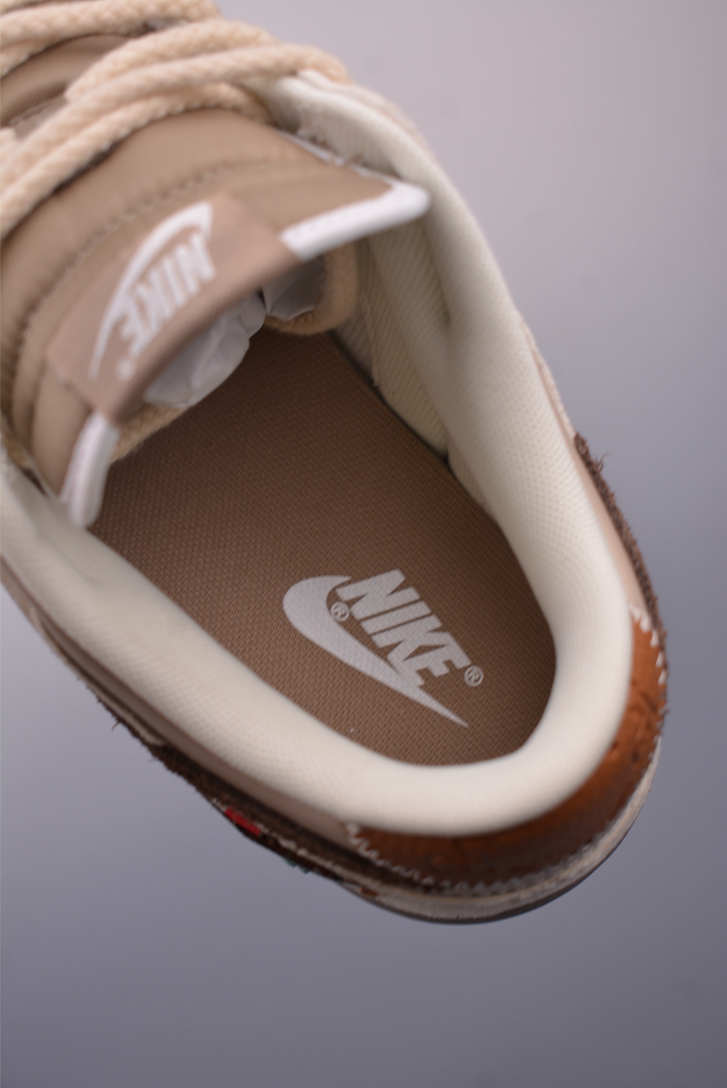 Nike SB Dunk Low 冬梦奇缘  HQ1175-240