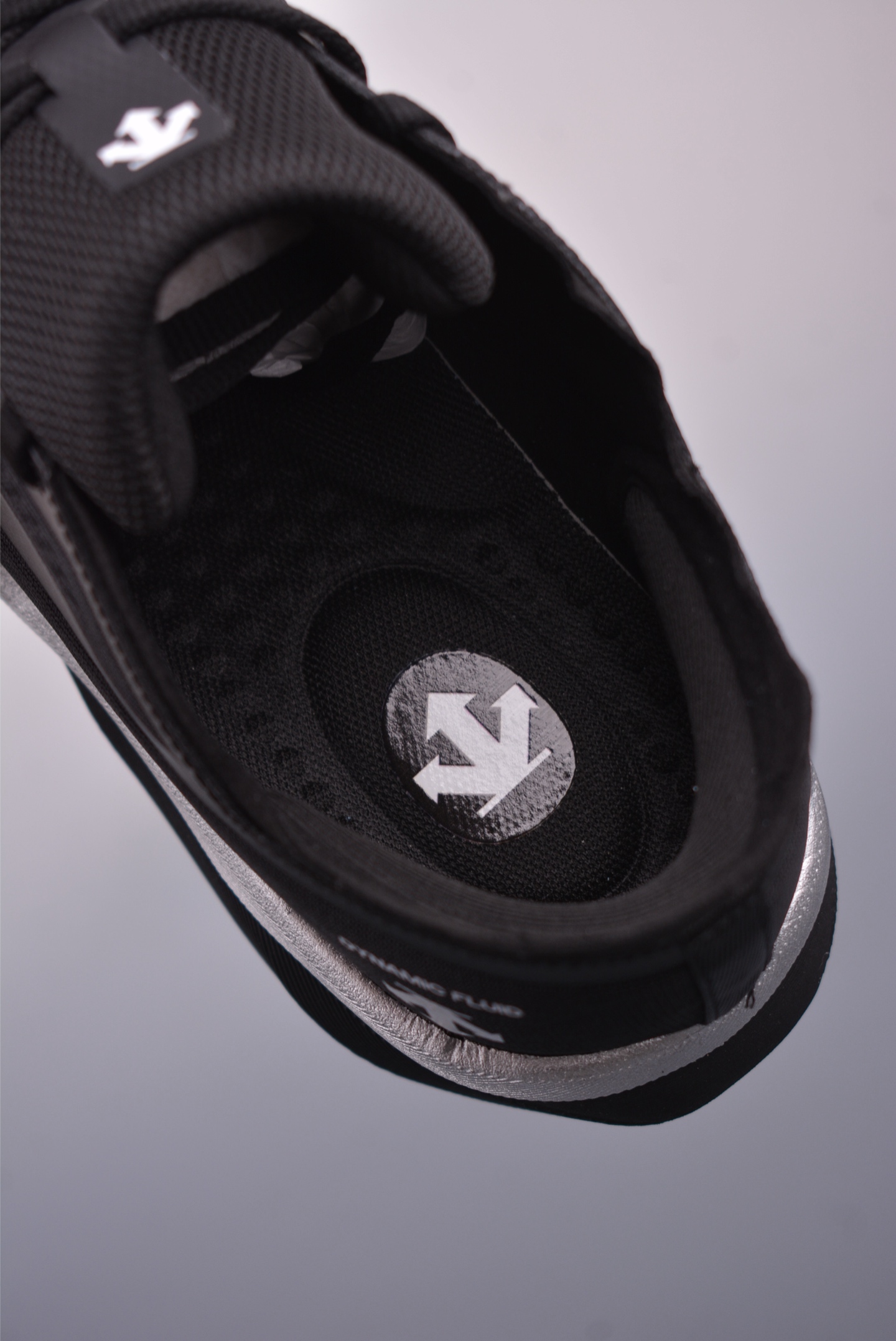 Descente Dualis AP Lightweight Cushioned Breathable Upper Fashion Sneakers 9 i1749166766374 8855 0 8
