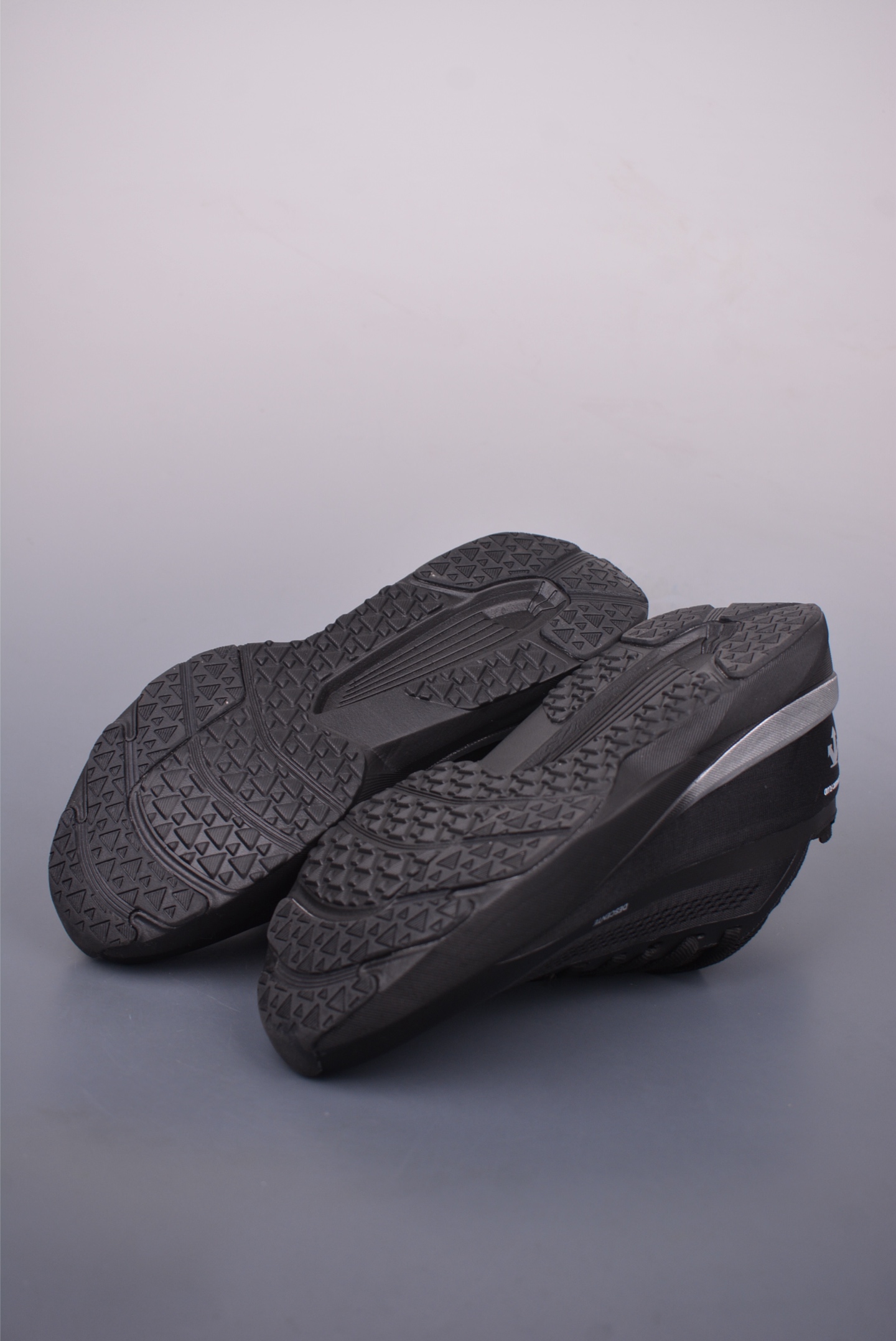Descente Dualis AP Lightweight Cushioned Breathable Upper Fashion Sneakers 3 i1749166770628 9252 0 2
