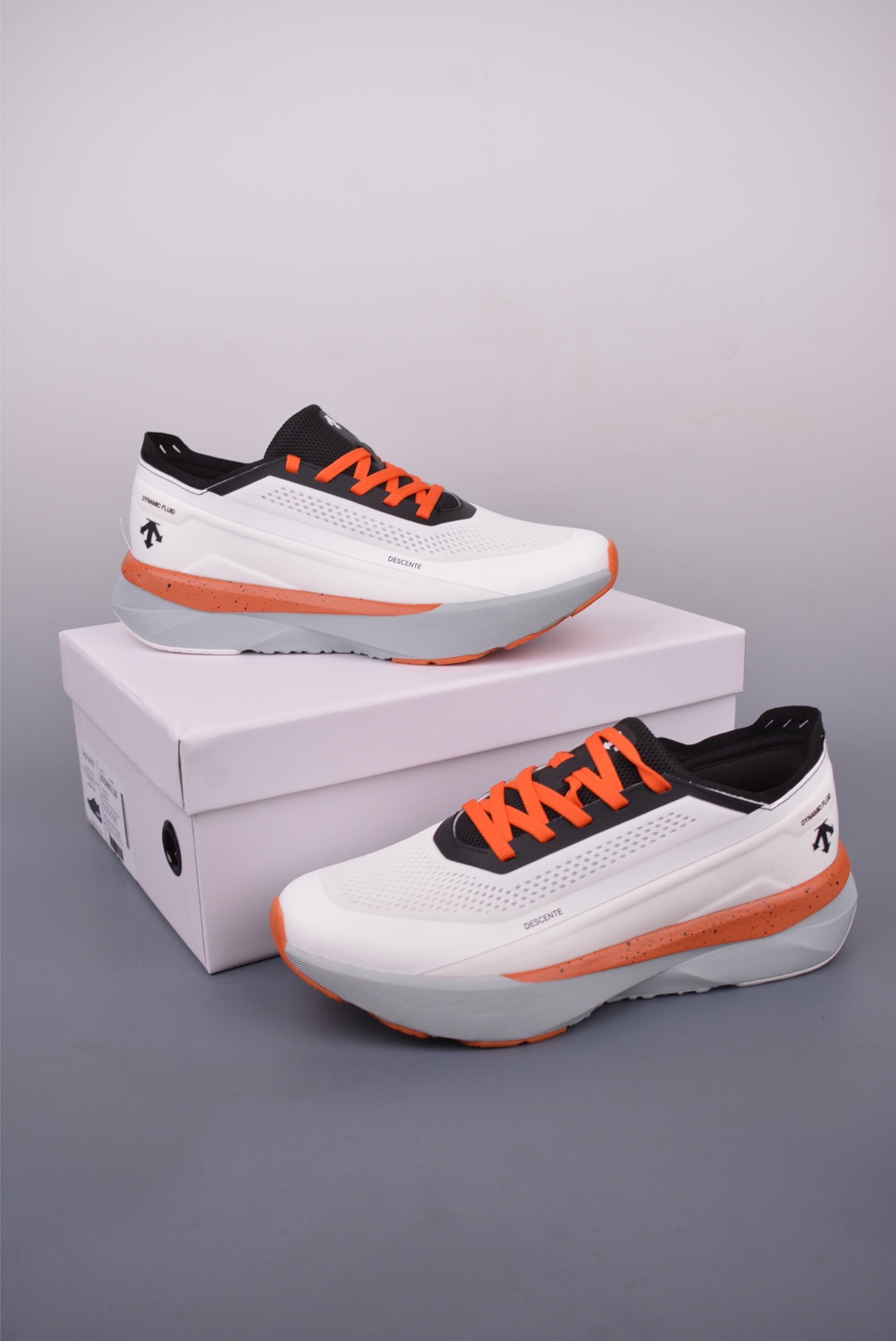 Descente Dualis AP Lightweight Cushioned Athletic Running Shoes for Men 6 i1749166959496 6197 0 4