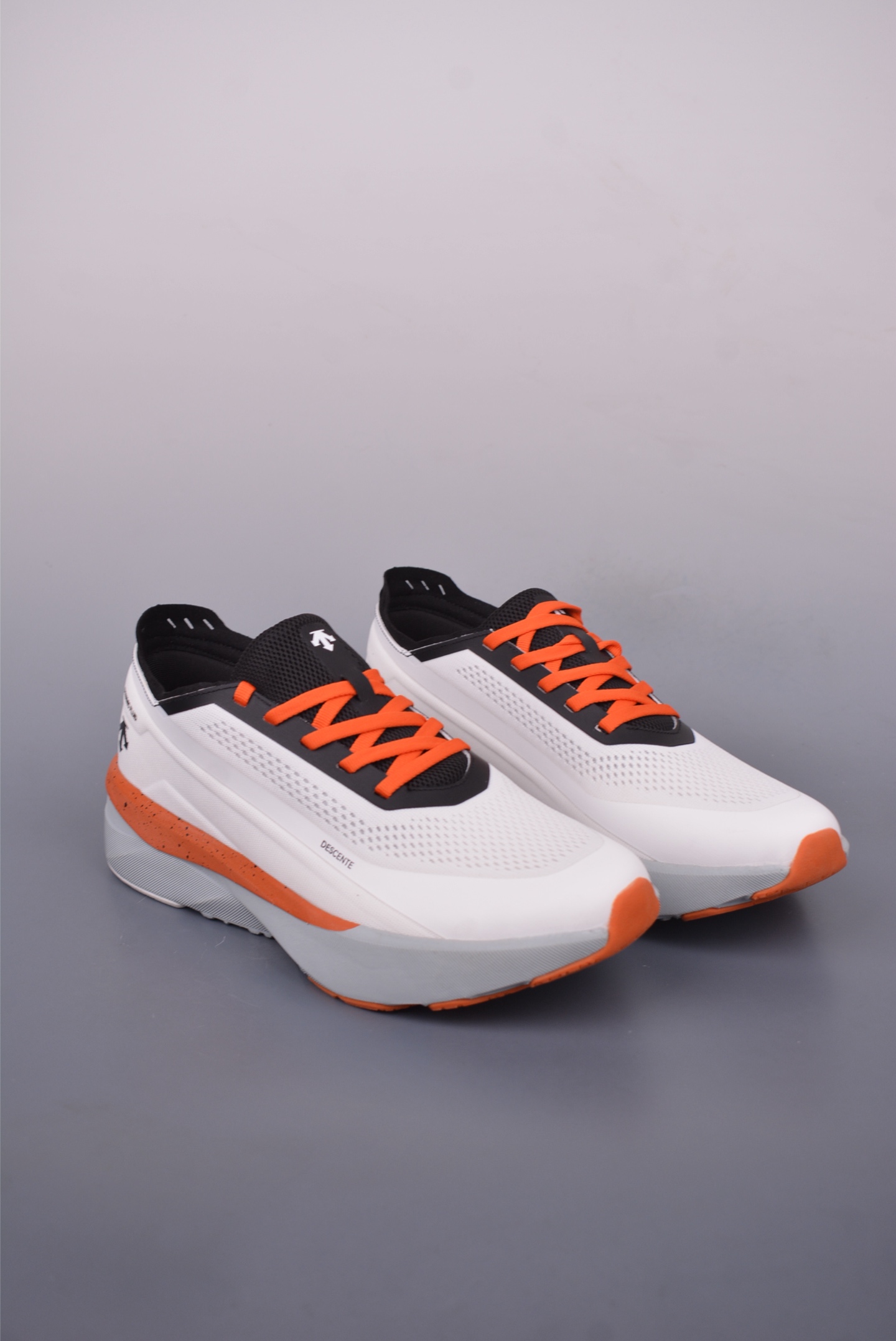 Descente Dualis AP Lightweight Cushioned Athletic Running Shoes for Men 2 i1749166963451 6683 0 0