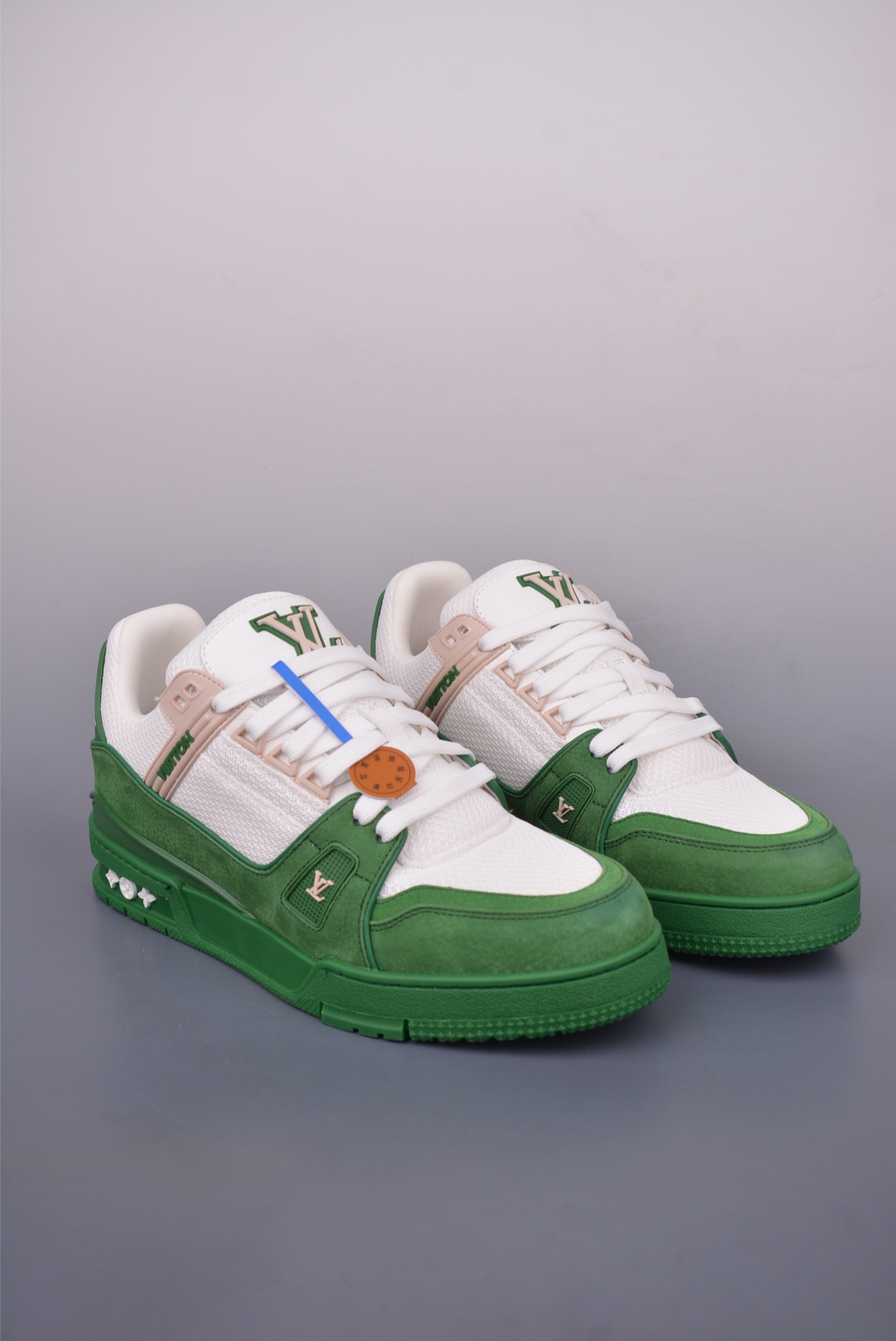 Louis Vuitton Trainer Limited Edition Sneakers - Green/White 1 i1749167892417 2258 0 0