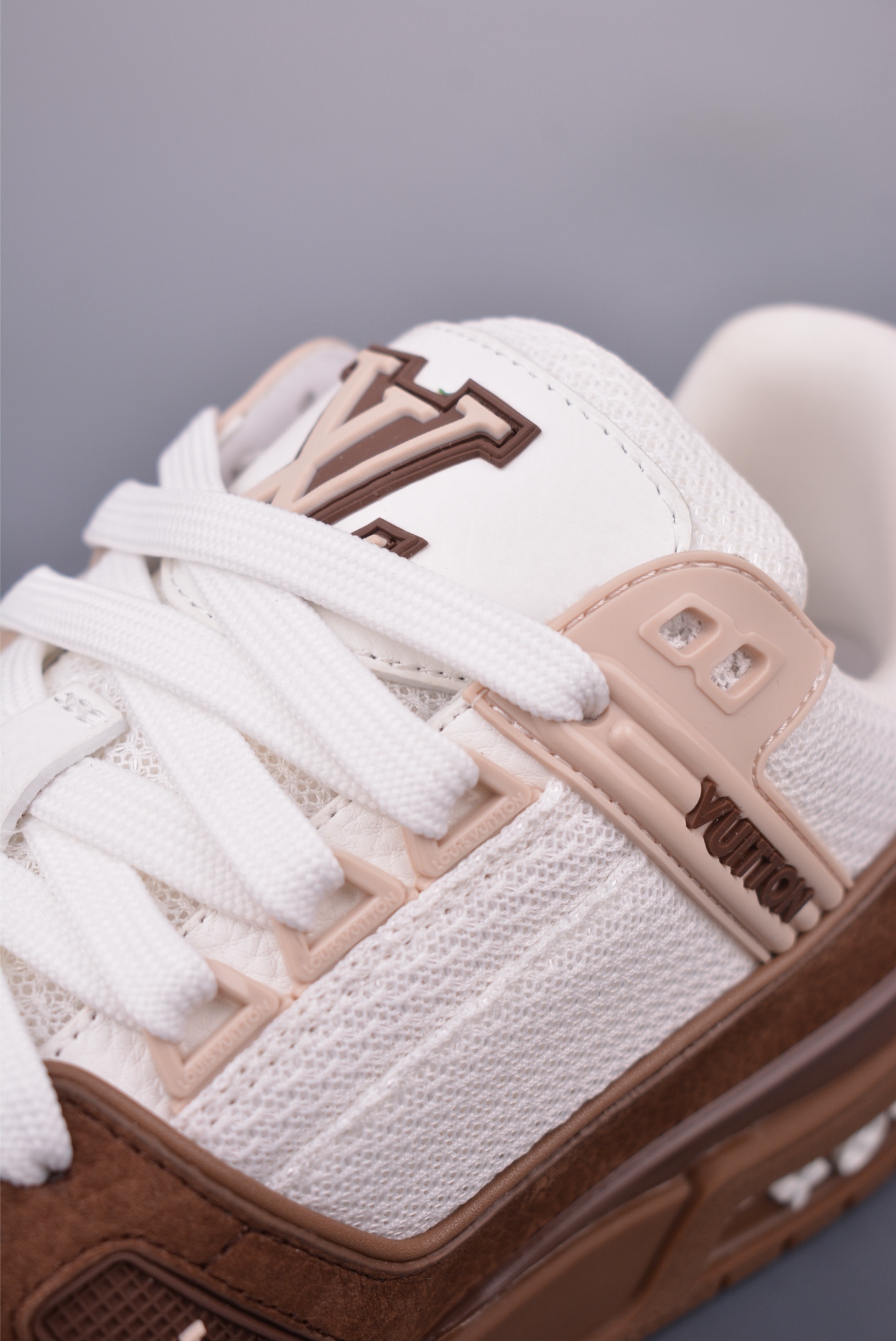 Louis Vuitton Trainer Brown Suede Leather Sneakers Classic Design 7 i1749167913095 1502 0 6